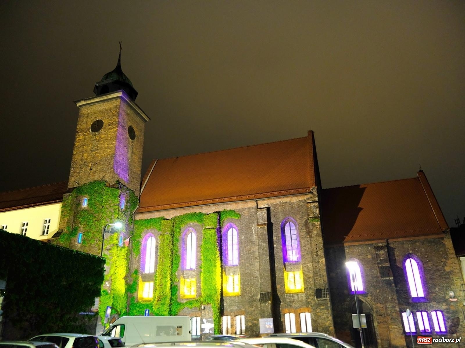 Zdjęcie w galerii na portalu naszraciborz.pl: Kleopatra, wystrzał i rozrywkowe rytmy 6na6. Noc w raciborskim Muzeum [FOTO i WIDEO] wiadomości z regionu
