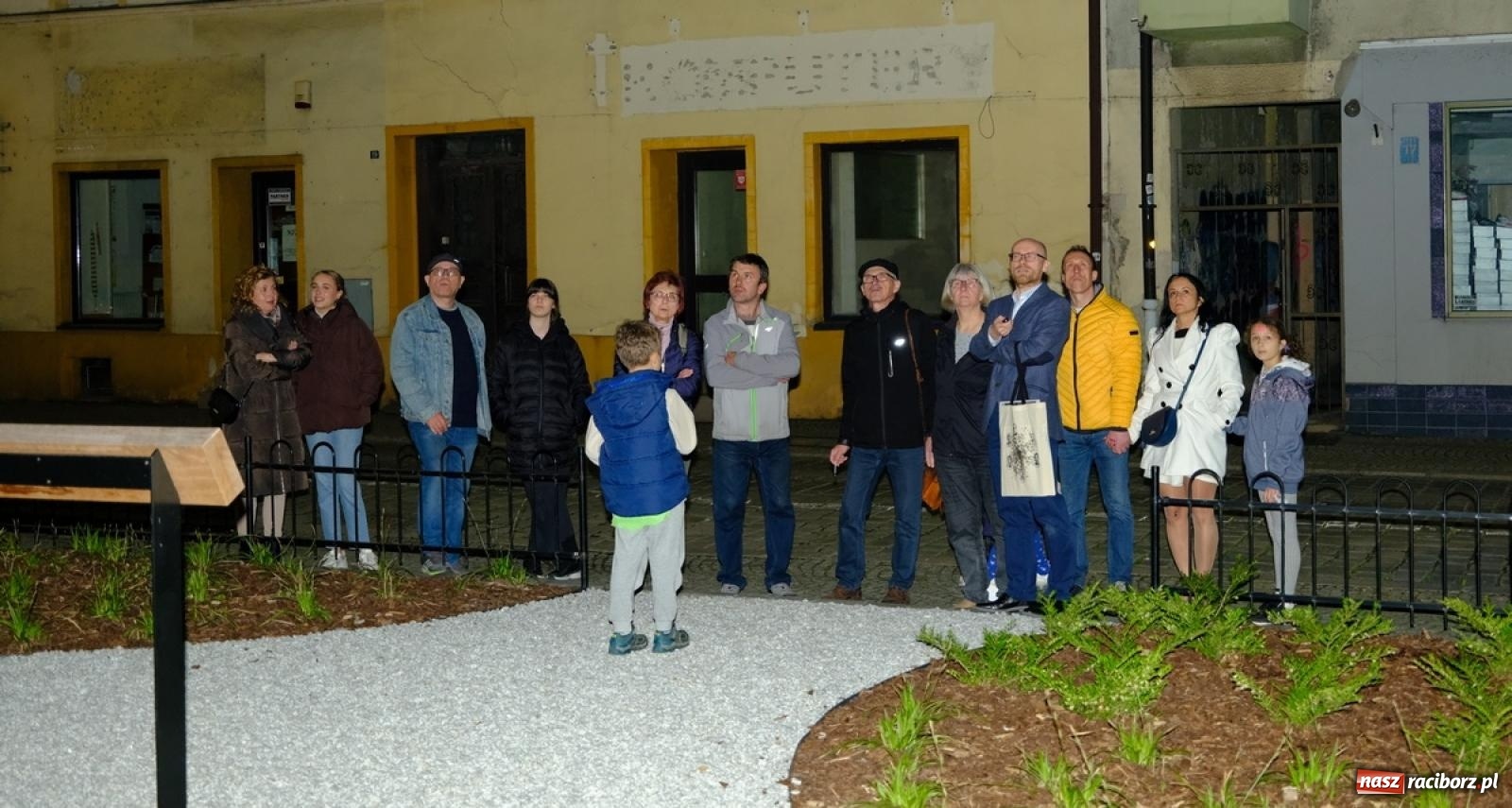 Zdjęcie w galerii na portalu naszraciborz.pl: Kleopatra, wystrzał i rozrywkowe rytmy 6na6. Noc w raciborskim Muzeum [FOTO i WIDEO] wiadomości z regionu