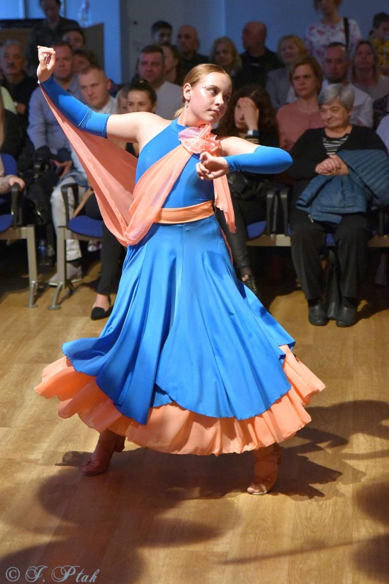 Zdjęcie w galerii na portalu naszraciborz.pl: Wiosenny pląs w Młodzieżowym Domu Kultury wiadomości z regionu