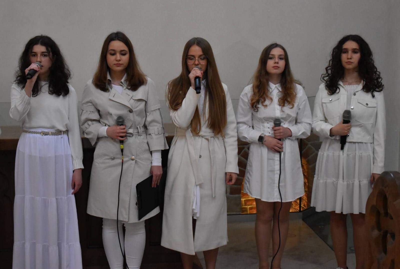 Zdjęcie w galerii na portalu naszraciborz.pl: Urodzinowy Koncert dla Papieża Polaka na Zamku Piastowskim wiadomości z regionu