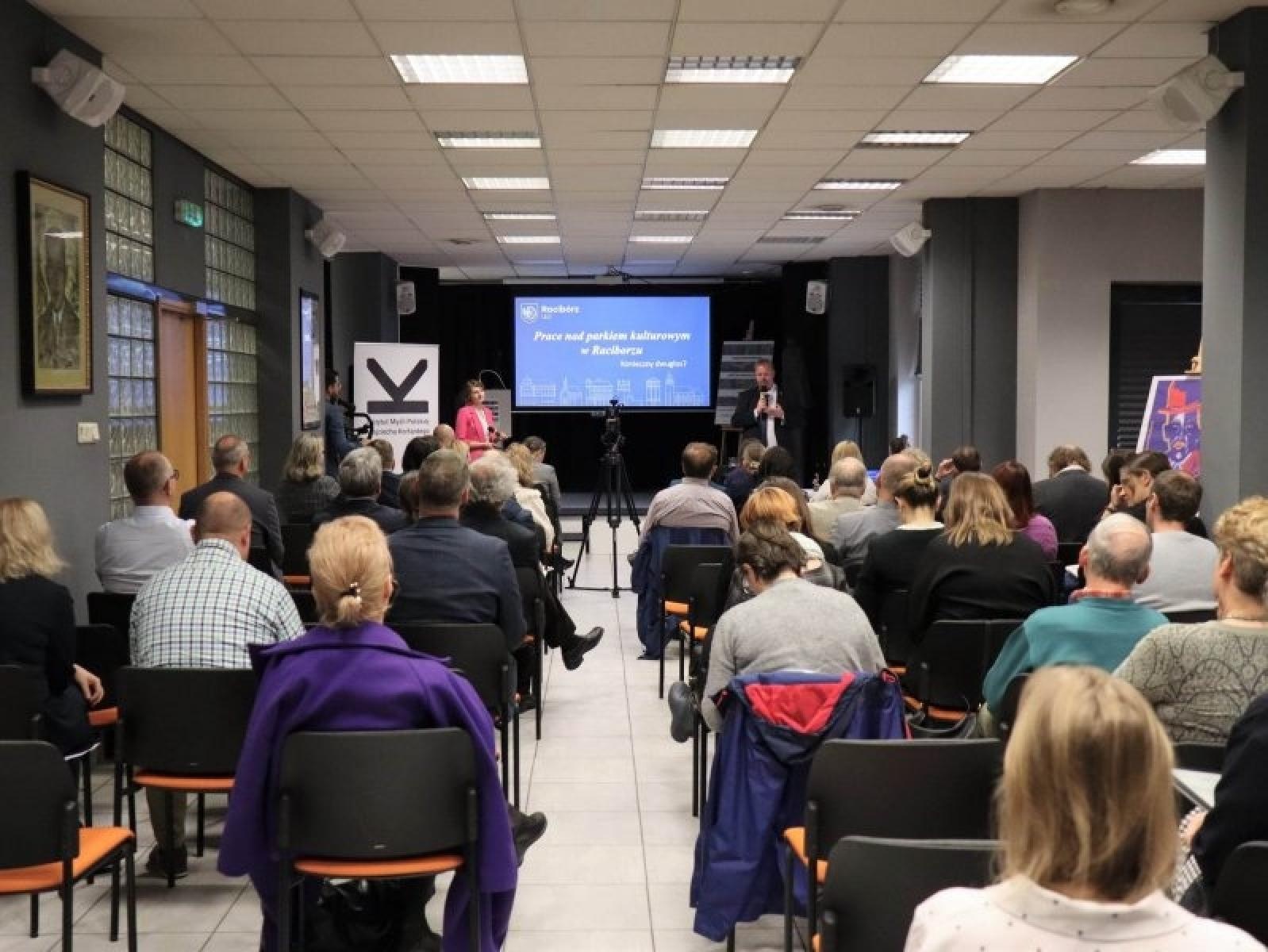 Zdjęcie w galerii na portalu naszraciborz.pl: Racibórz na Śląskim Forum Samorządowym wiadomości z regionu