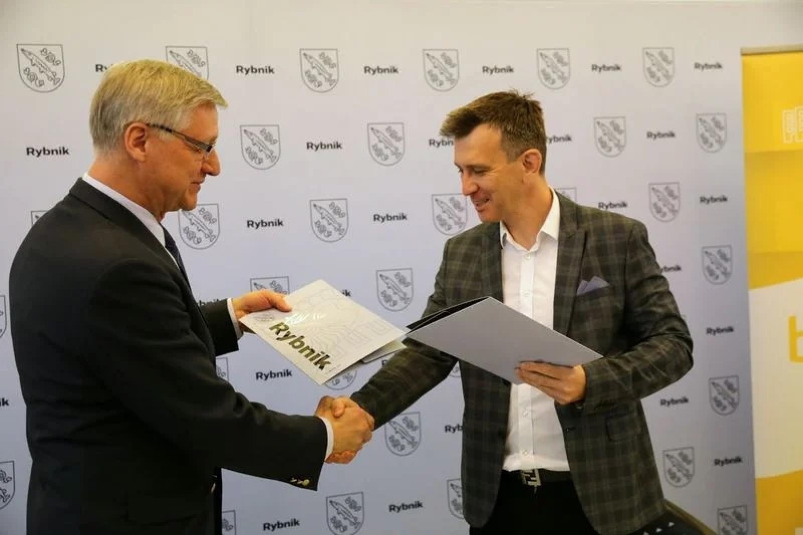 Zdjęcie w galerii na portalu naszraciborz.pl: Brakujące 4 km drogi Racibórz - Pszczyna w budowie wiadomości z regionu