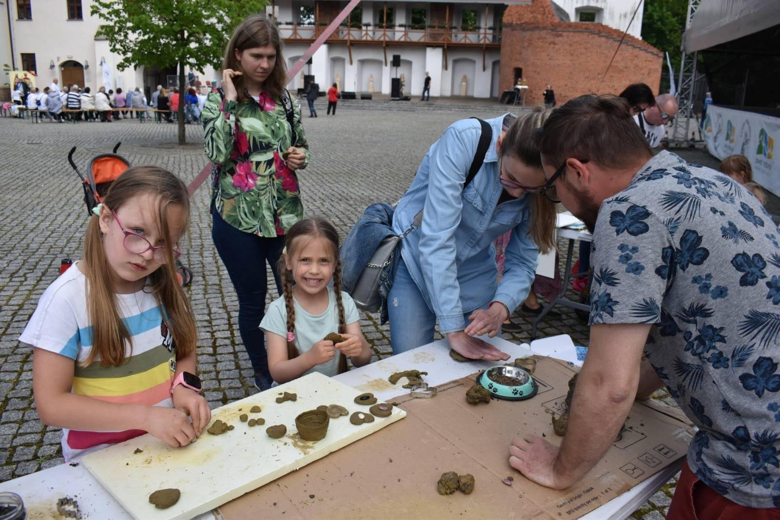 Zdjęcie w galerii na portalu naszraciborz.pl: Aktywne sobotnie popołudnie na Zamku Piastowskim wiadomości z regionu