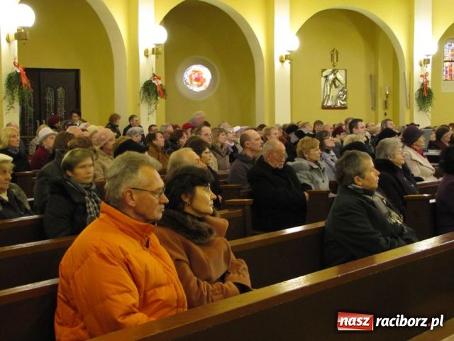 Zdjęcie w galerii na portalu naszraciborz.pl: Koncertują w Sercu od 20 lat wiadomości z regionu