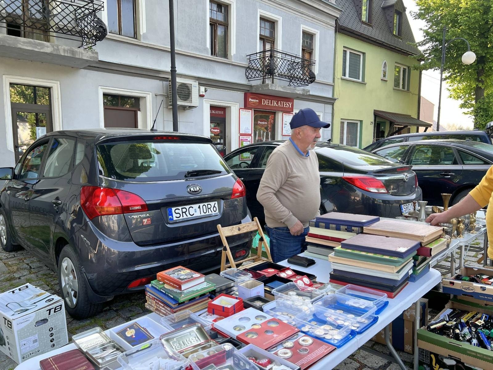 Zdjęcie w galerii na portalu naszraciborz.pl: Majowy krzanowicki jarmark staroci wiadomości z regionu