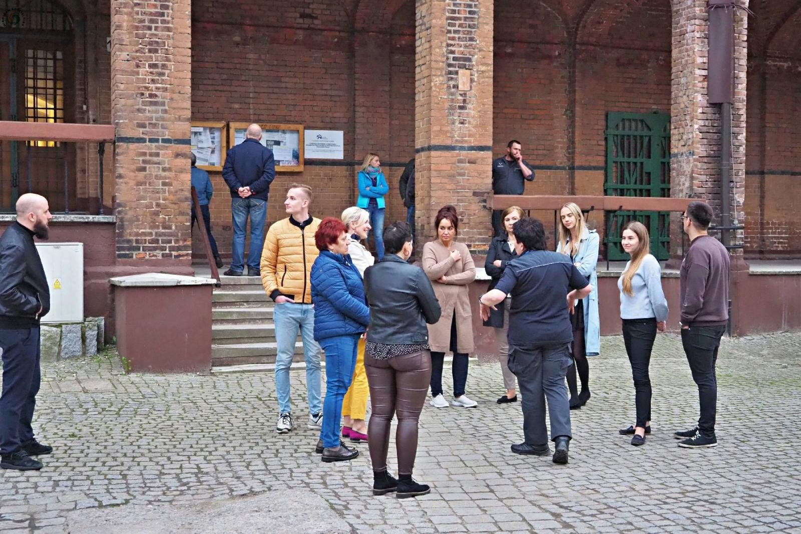 Zdjęcie w galerii na portalu naszraciborz.pl: Noc muzeów za kratkami. Więzienie zaprosiło do zwiedzania wiadomości z regionu
