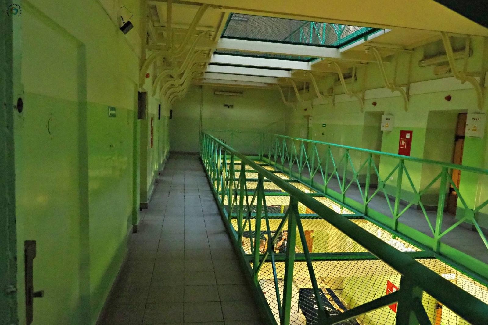 Zdjęcie w galerii na portalu naszraciborz.pl: Noc muzeów za kratkami. Więzienie zaprosiło do zwiedzania wiadomości z regionu
