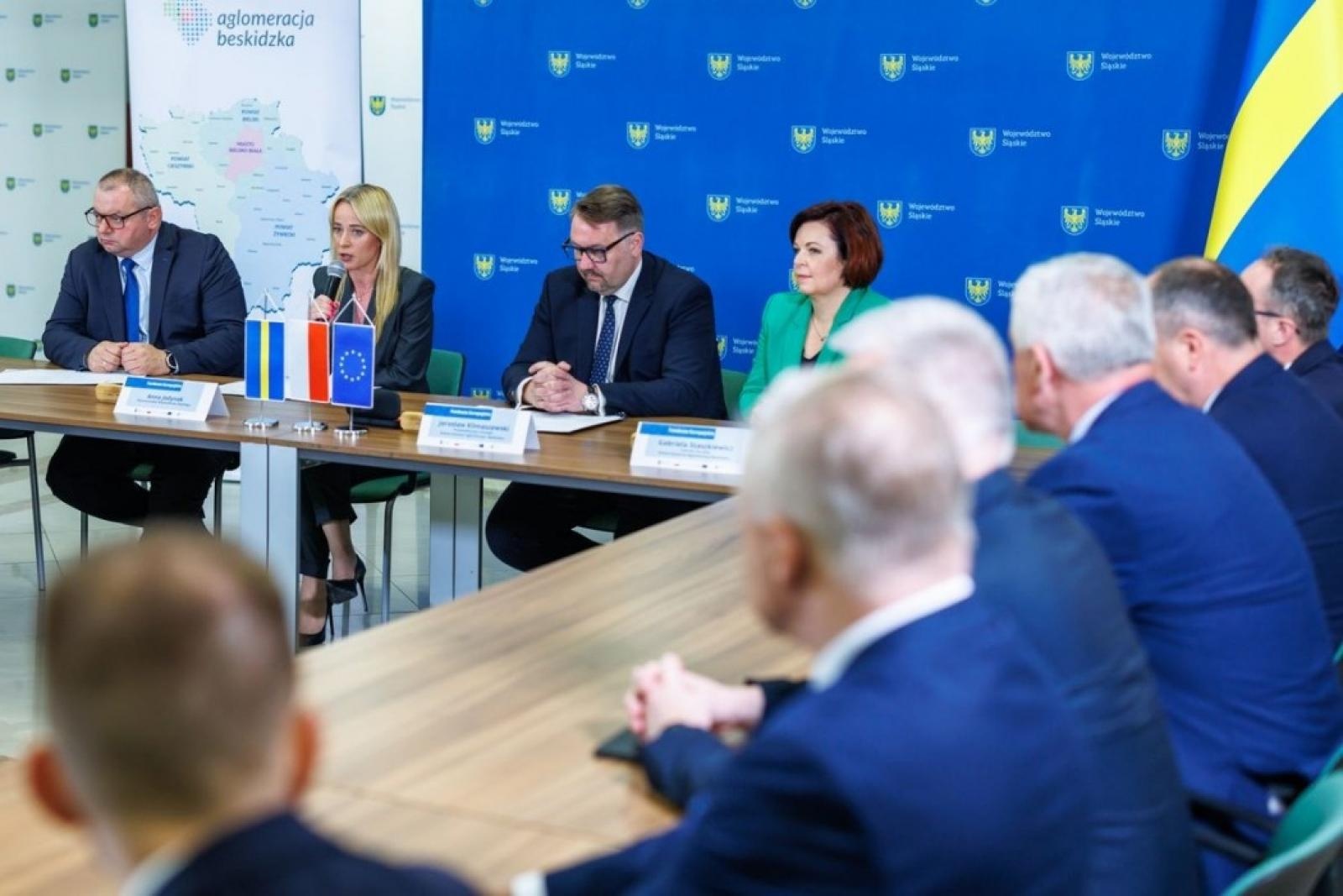 Zdjęcie w galerii na portalu naszraciborz.pl: Rozwój w oparciu o fundusze europejskie wiadomości z regionu