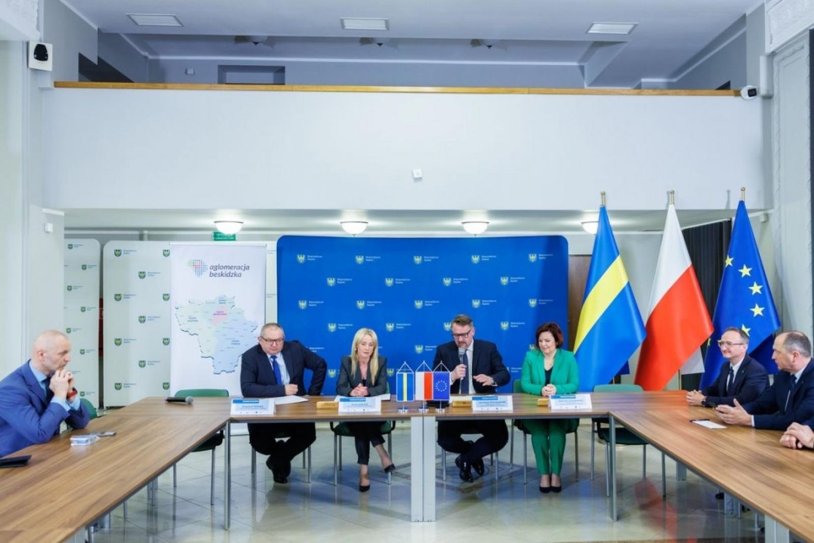 Zdjęcie w galerii na portalu naszraciborz.pl: Rozwój w oparciu o fundusze europejskie wiadomości z regionu