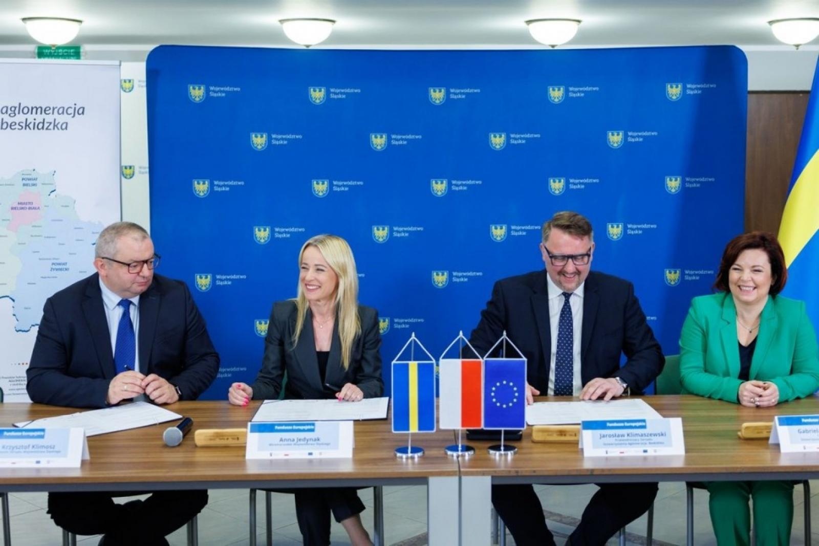 Zdjęcie w galerii na portalu naszraciborz.pl: Rozwój w oparciu o fundusze europejskie wiadomości z regionu