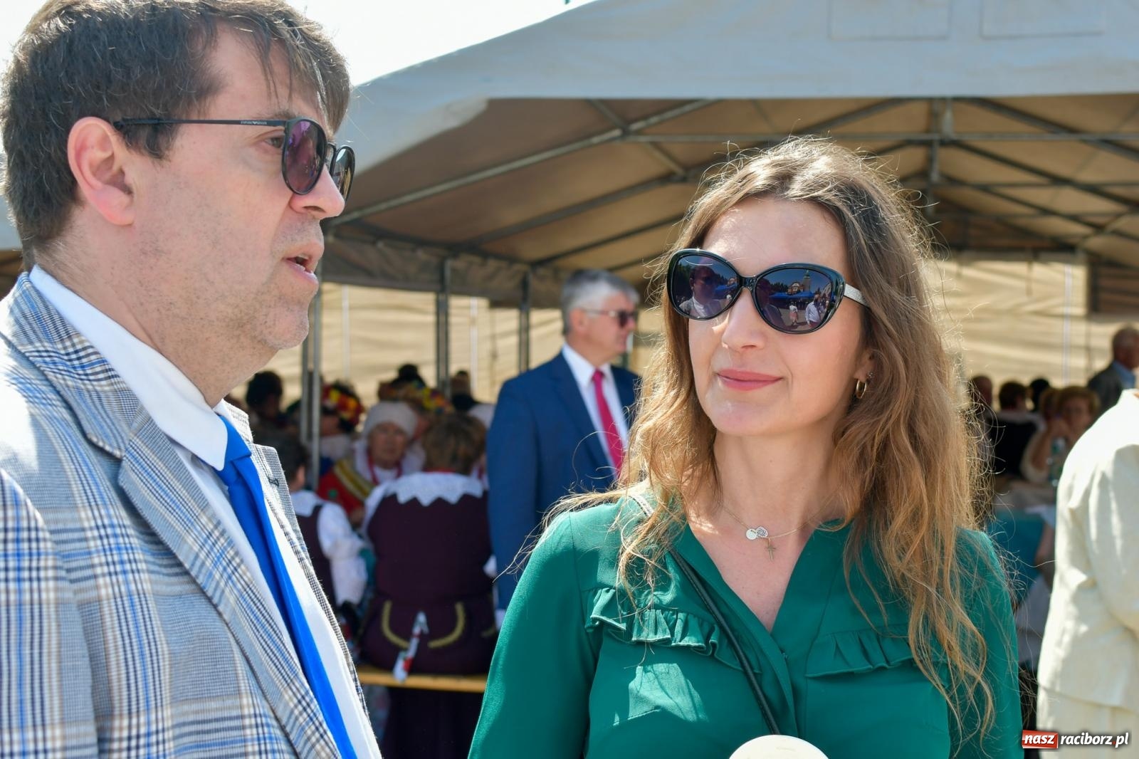 Zdjęcie w galerii na portalu naszraciborz.pl: W świętość Dulcissimy nikt tu nie wątpi. Dwóch biskupów w Brzeziu nad Odrą wiadomości z regionu