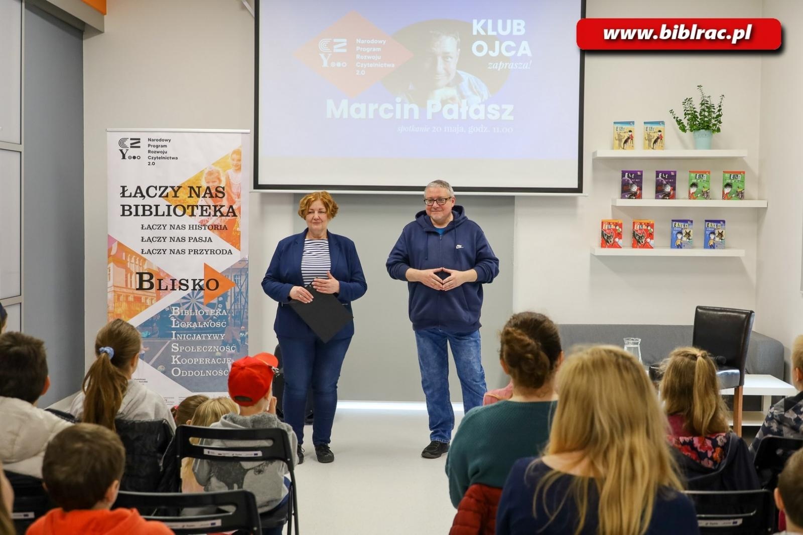 Zdjęcie w galerii na portalu naszraciborz.pl: Marcin Pałasz w Klubie Ojca wiadomości z regionu