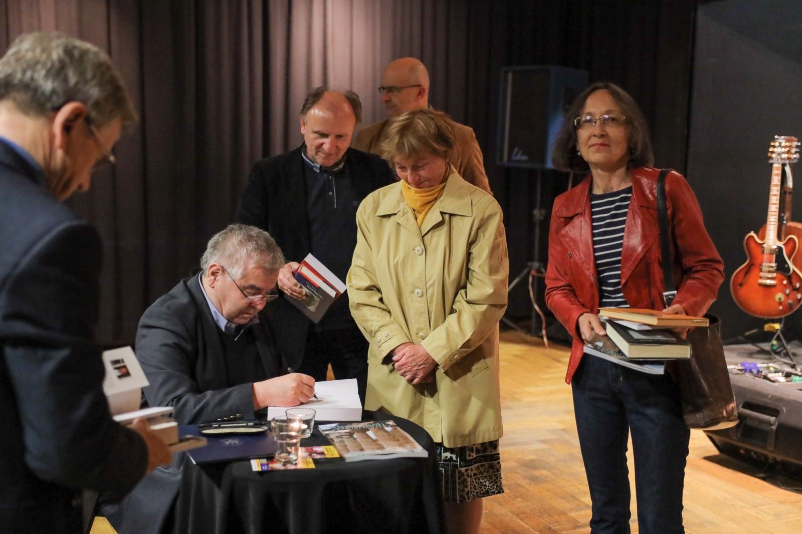 Zdjęcie w galerii na portalu naszraciborz.pl: Z udziałem Antoniego Libery. Almanach Prowincjonalny po raz 37. wiadomości z regionu