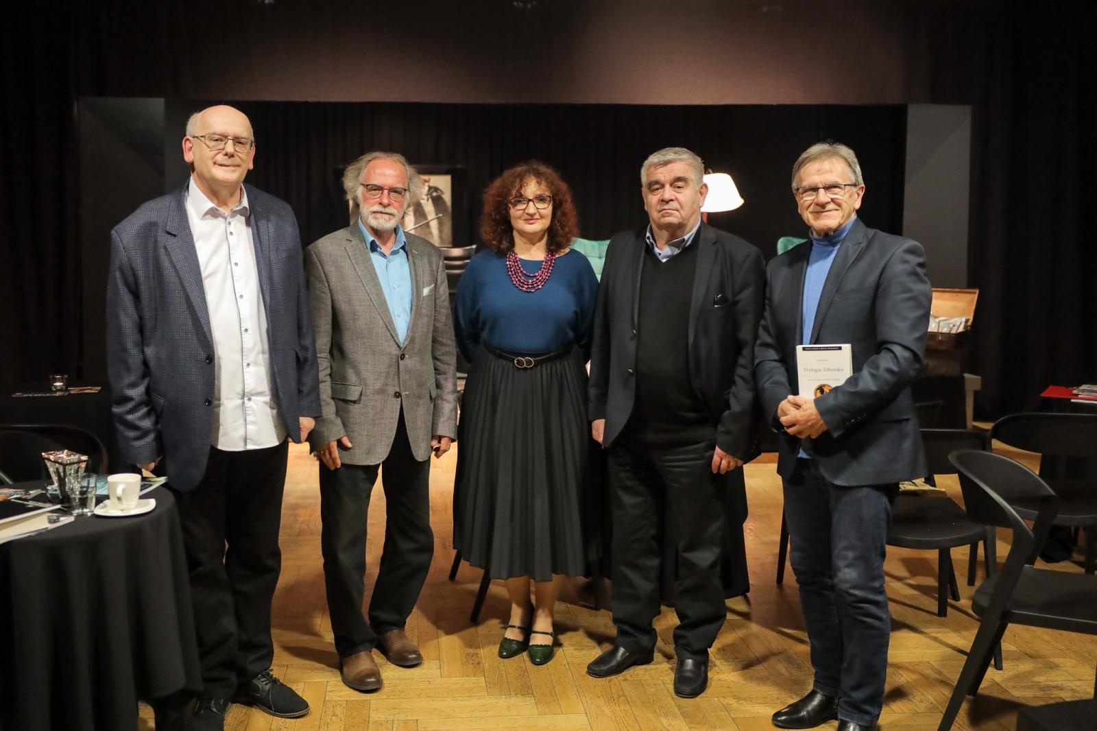 Zdjęcie w galerii na portalu naszraciborz.pl: Z udziałem Antoniego Libery. Almanach Prowincjonalny po raz 37. wiadomości z regionu