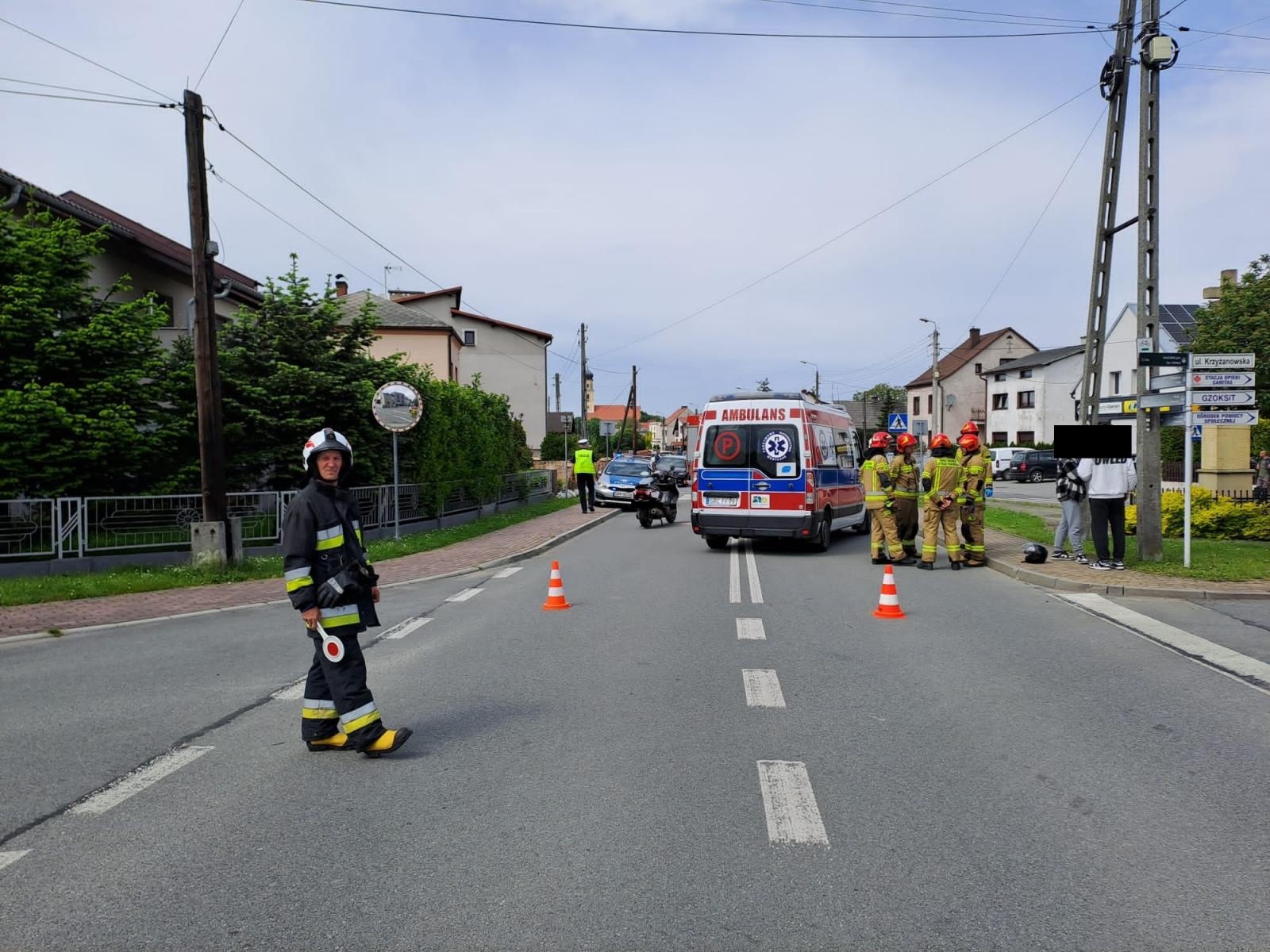 Zdjęcie w galerii na portalu naszraciborz.pl: Zderzenie motorowerów w Tworkowie [KOMUNIKAT POLICJI] wiadomości z regionu