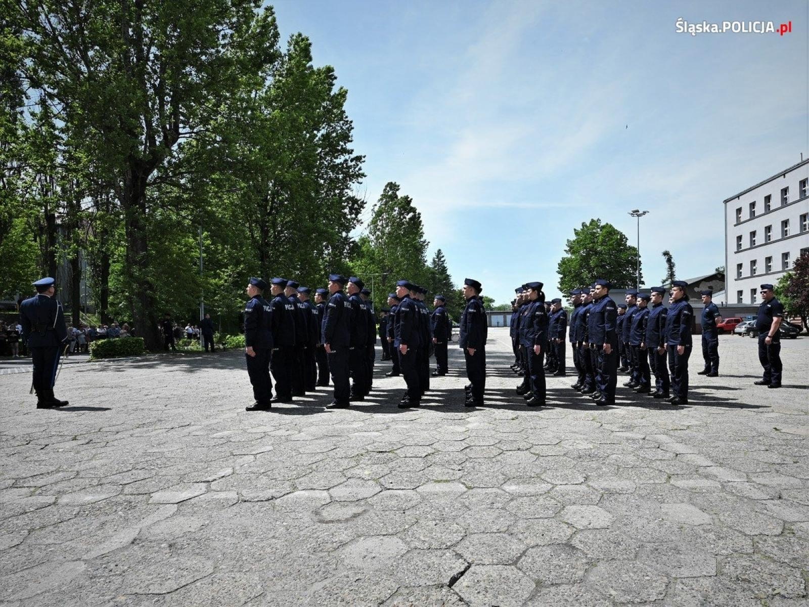 Zdjęcie w galerii na portalu naszraciborz.pl: Uroczyste ślubowanie nowych policjantów [FOTO] wiadomości z regionu