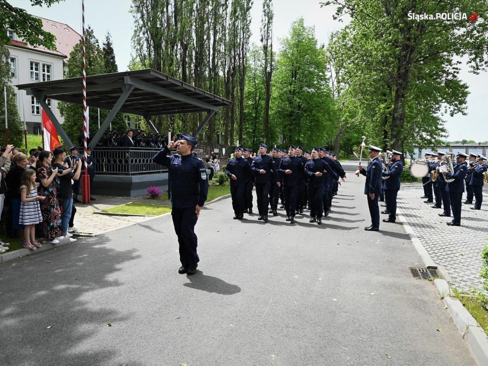 Zdjęcie w galerii na portalu naszraciborz.pl: Uroczyste ślubowanie nowych policjantów [FOTO] wiadomości z regionu