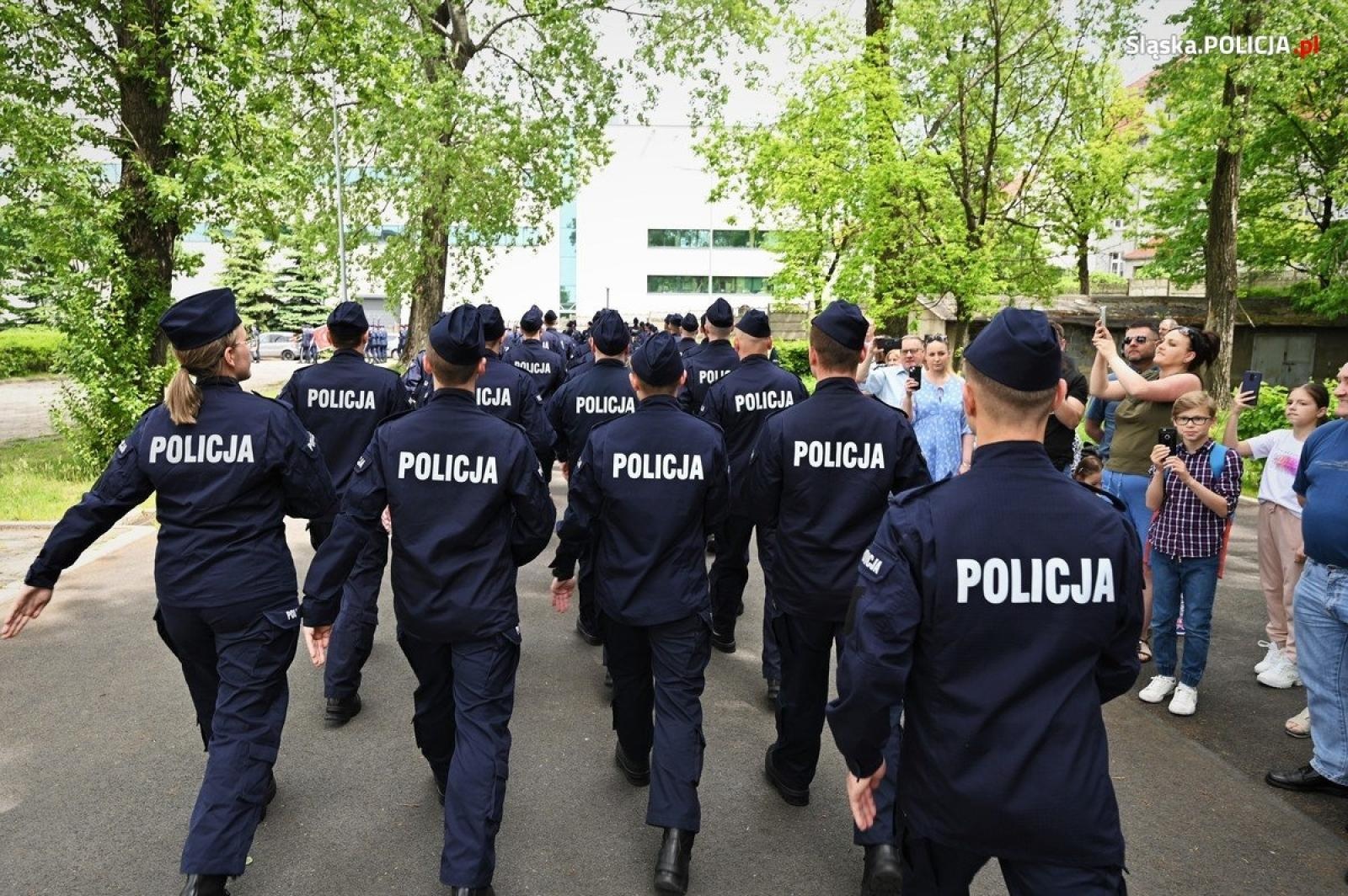 Zdjęcie w galerii na portalu naszraciborz.pl: Uroczyste ślubowanie nowych policjantów [FOTO] wiadomości z regionu