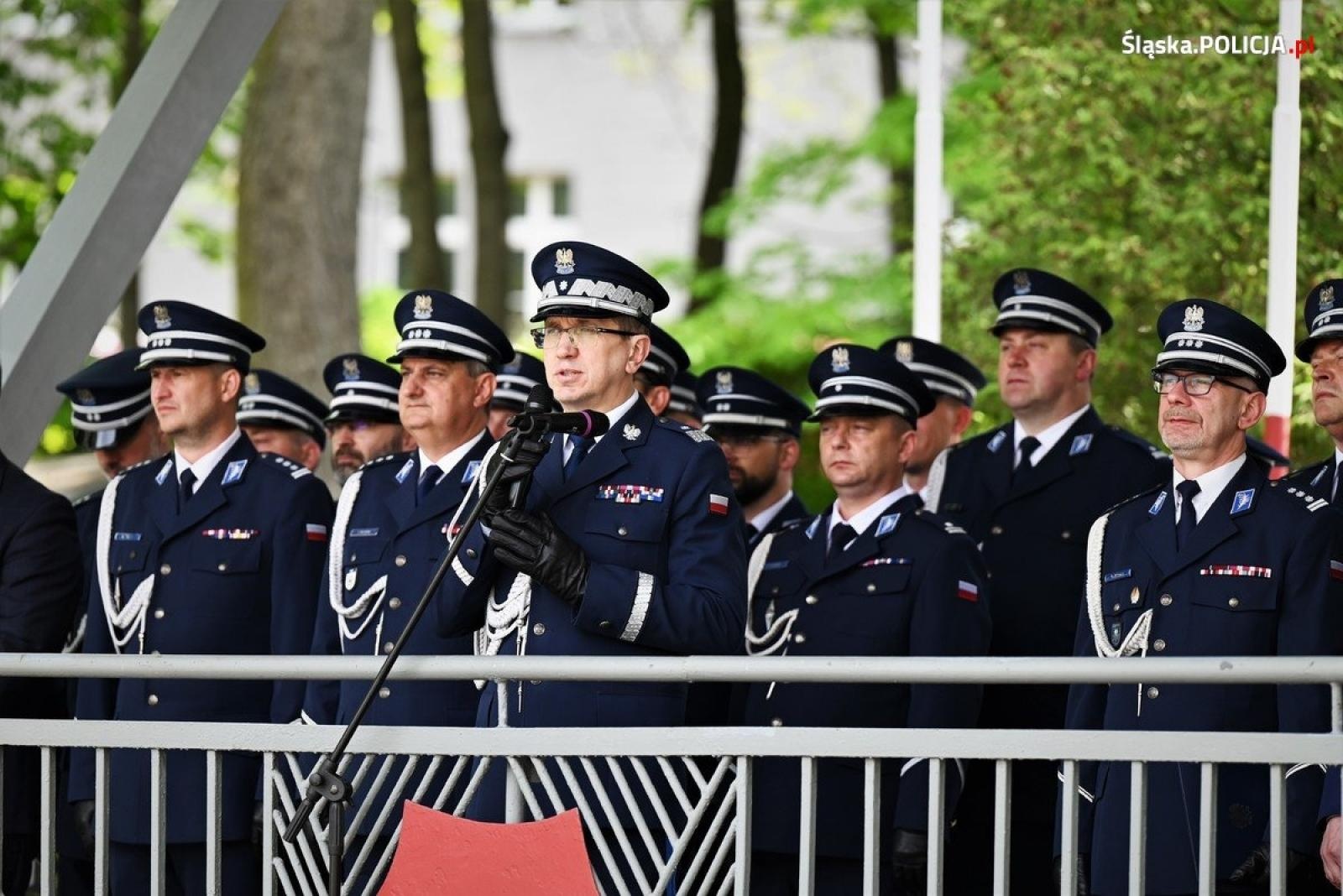 Zdjęcie w galerii na portalu naszraciborz.pl: Uroczyste ślubowanie nowych policjantów [FOTO] wiadomości z regionu