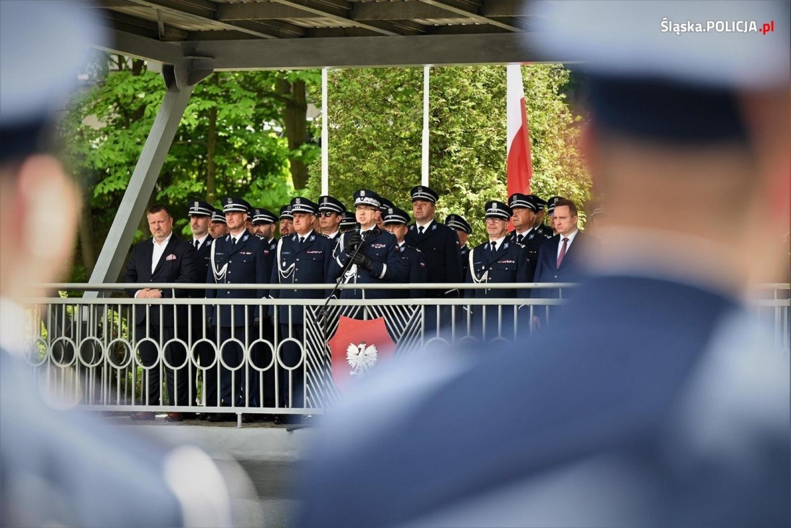 Zdjęcie w galerii na portalu naszraciborz.pl: Uroczyste ślubowanie nowych policjantów [FOTO] wiadomości z regionu
