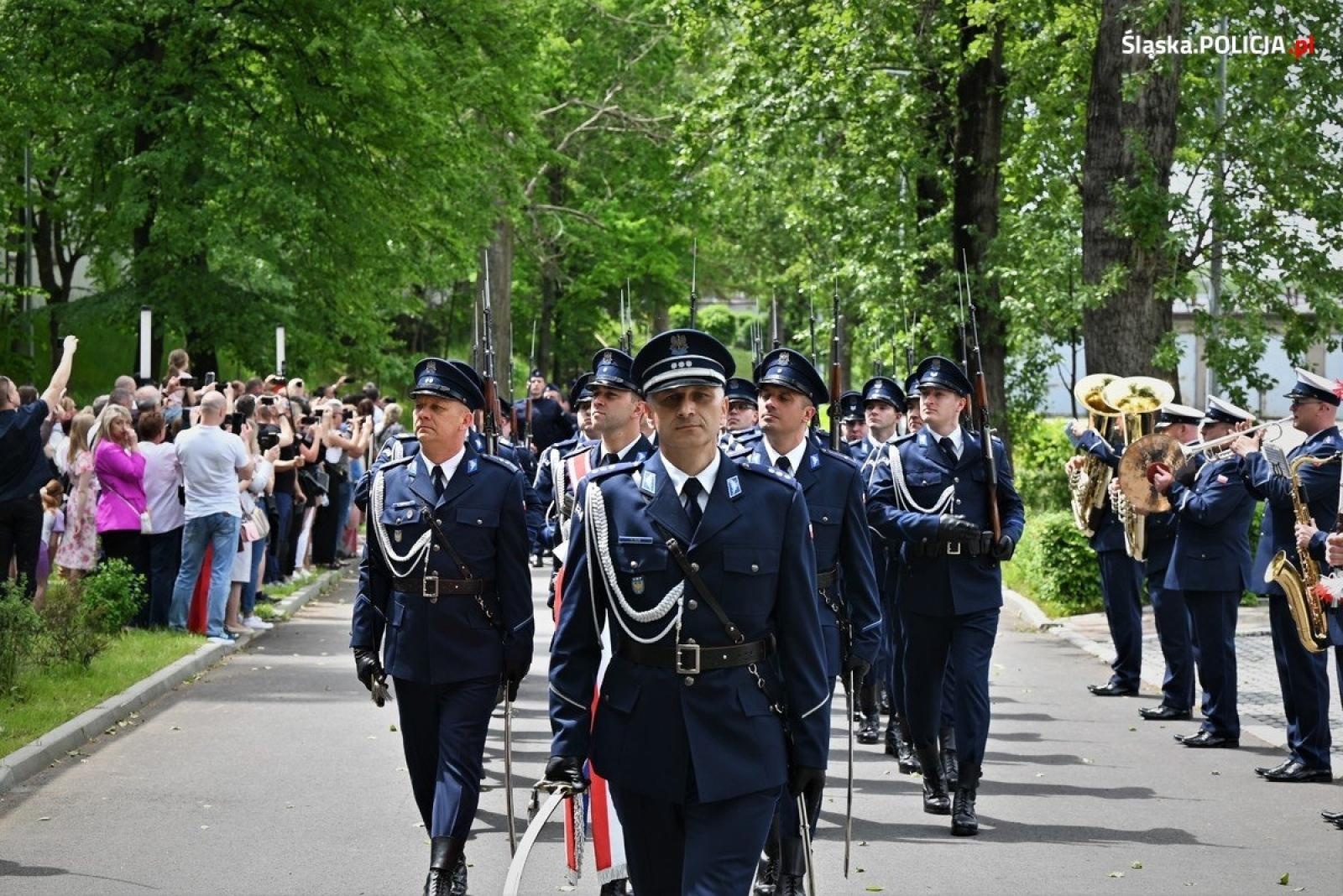 Zdjęcie w galerii na portalu naszraciborz.pl: Uroczyste ślubowanie nowych policjantów [FOTO] wiadomości z regionu
