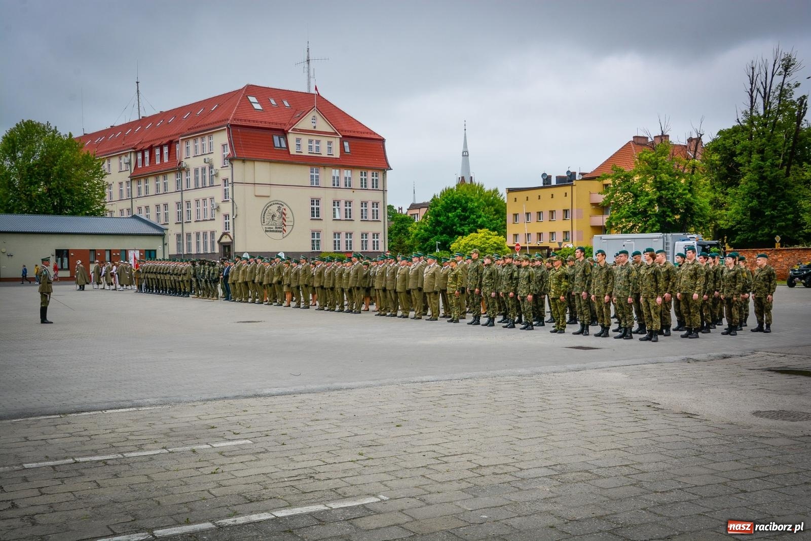 Zdjęcie w galerii na portalu naszraciborz.pl: Podhalańczycy, musztra, strzały i awanse. Śląska Straż Graniczna świętuje [FOTO i WIDEO] wiadomości z regionu