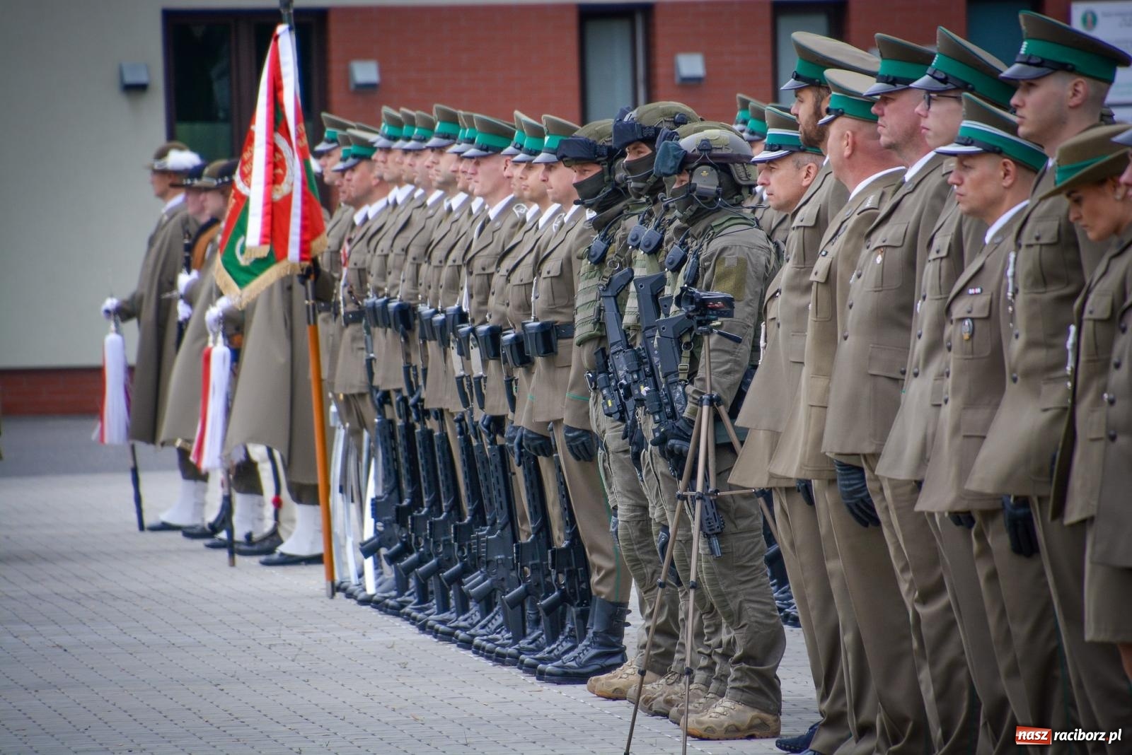 Zdjęcie w galerii na portalu naszraciborz.pl: Podhalańczycy, musztra, strzały i awanse. Śląska Straż Graniczna świętuje [FOTO i WIDEO] wiadomości z regionu