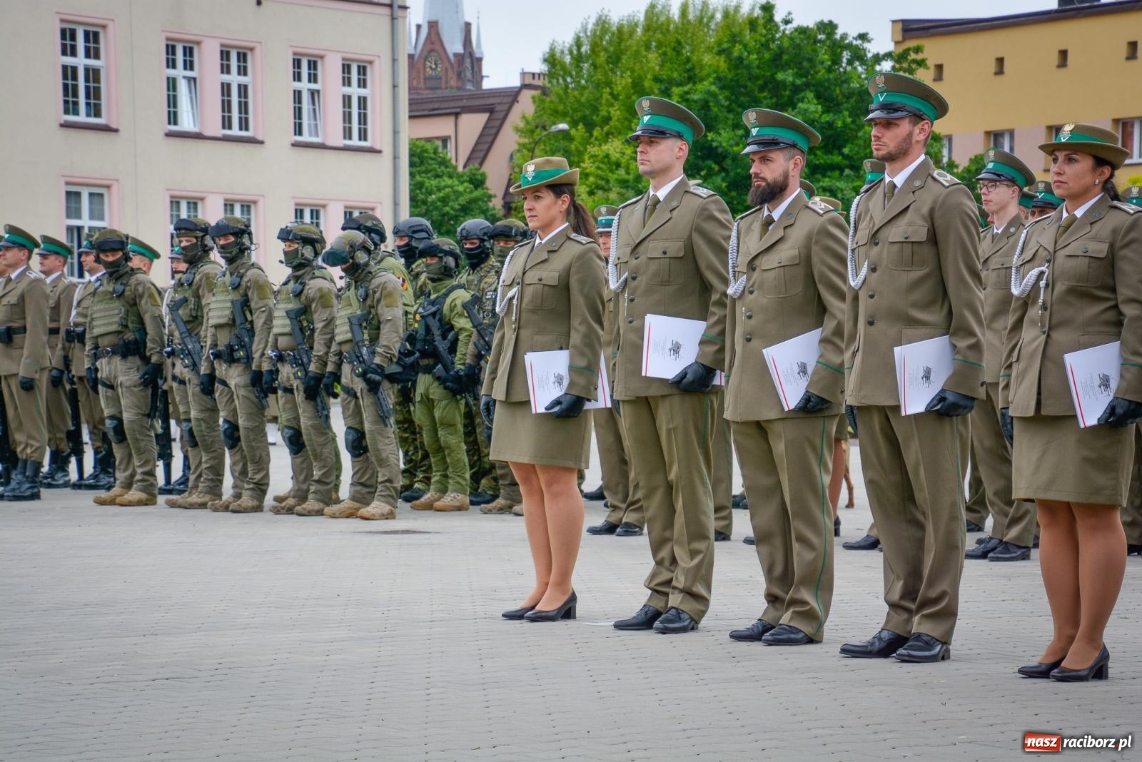 Zdjęcie w galerii na portalu naszraciborz.pl: Podhalańczycy, musztra, strzały i awanse. Śląska Straż Graniczna świętuje [FOTO i WIDEO] wiadomości z regionu