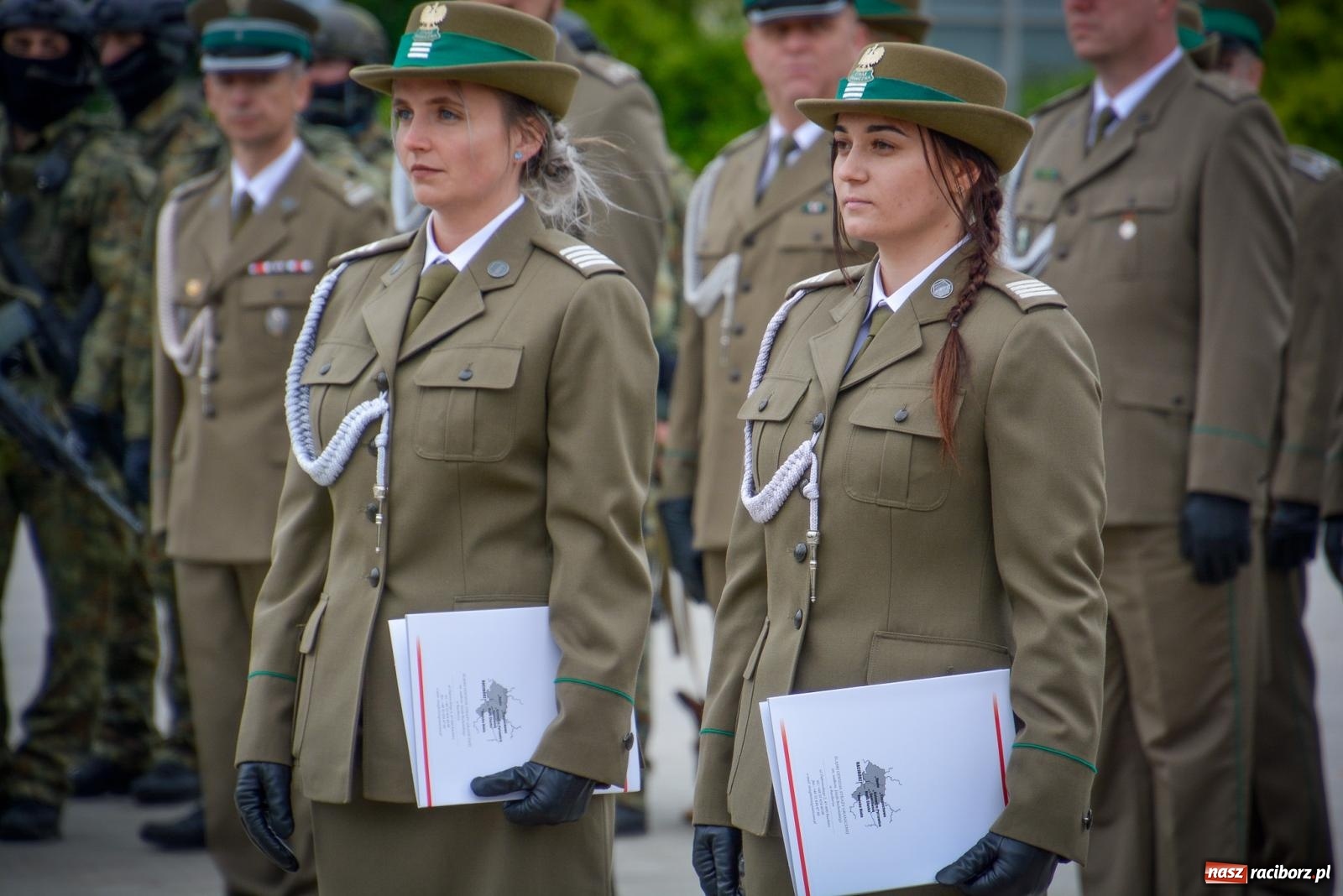 Zdjęcie w galerii na portalu naszraciborz.pl: Podhalańczycy, musztra, strzały i awanse. Śląska Straż Graniczna świętuje [FOTO i WIDEO] wiadomości z regionu