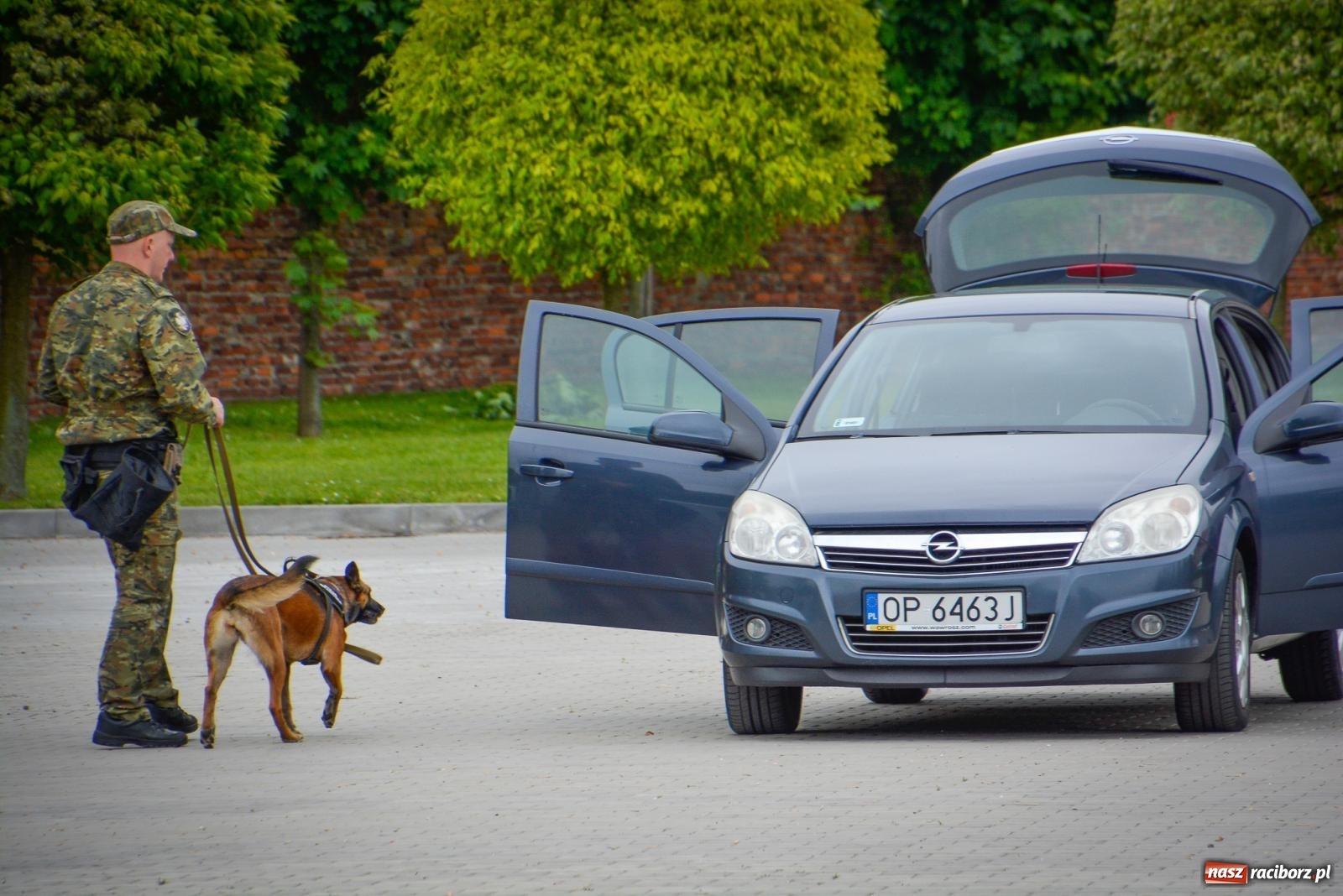 Zdjęcie w galerii na portalu naszraciborz.pl: Podhalańczycy, musztra, strzały i awanse. Śląska Straż Graniczna świętuje [FOTO i WIDEO] wiadomości z regionu