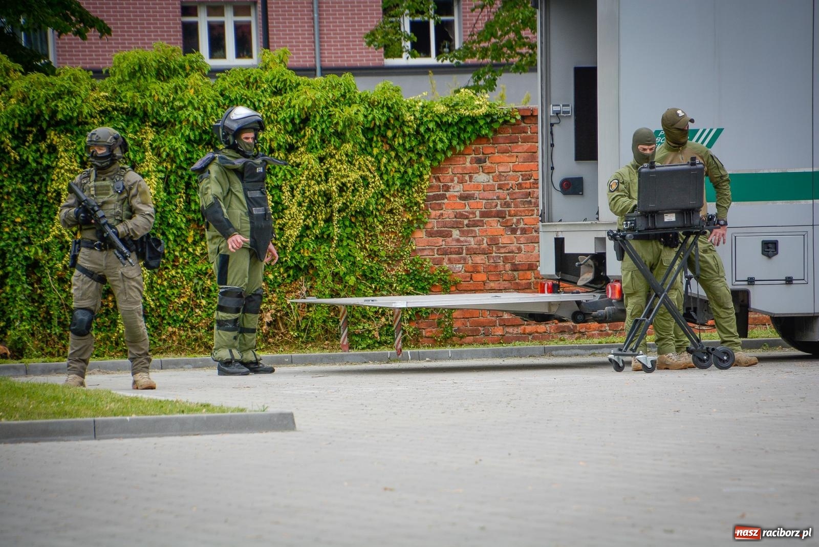 Zdjęcie w galerii na portalu naszraciborz.pl: Podhalańczycy, musztra, strzały i awanse. Śląska Straż Graniczna świętuje [FOTO i WIDEO] wiadomości z regionu