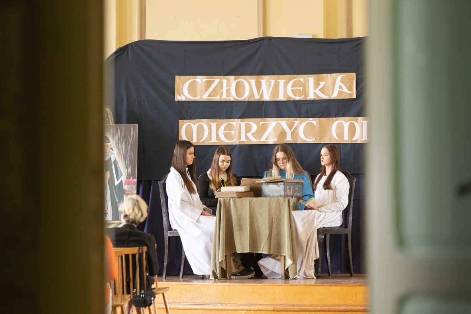Zdjęcie w galerii na portalu naszraciborz.pl: OFKA, czyli dzień wspomnienia patronki Ekonomika wiadomości z regionu