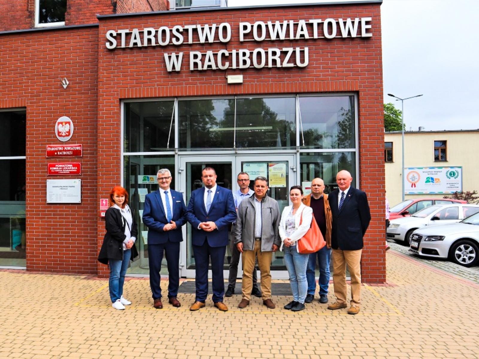 Zdjęcie w galerii na portalu naszraciborz.pl: Powiat raciborski będzie miał nowego partnera wiadomości z regionu