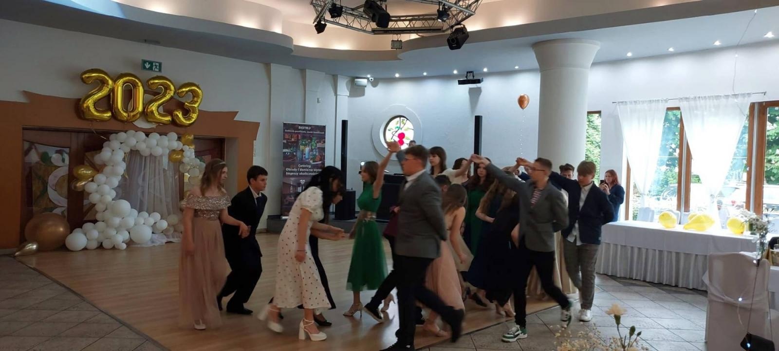 Zdjęcie w galerii na portalu naszraciborz.pl: Komers w Szkole Podstawowej nr 2 w Raciborzu wiadomości z regionu