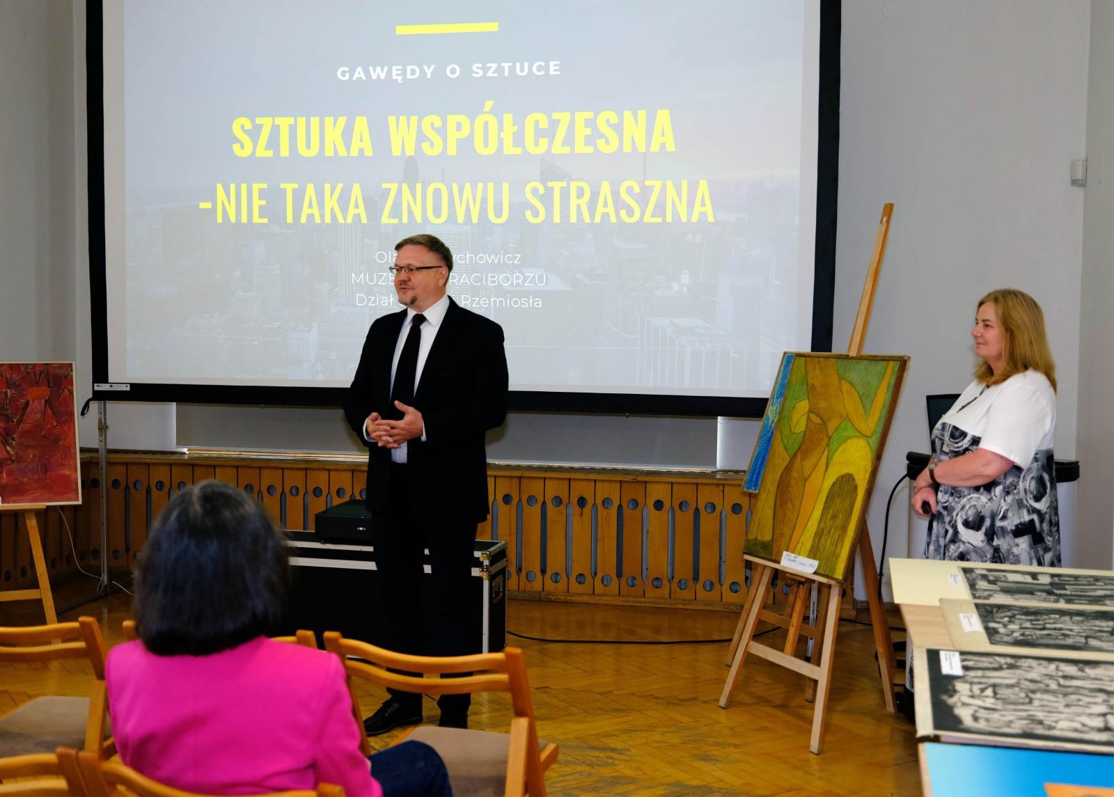 Zdjęcie w galerii na portalu naszraciborz.pl: Sztuka współczesna - nie taka znowu straszna. Rozmowy w raciborskim Muzeum wiadomości z regionu