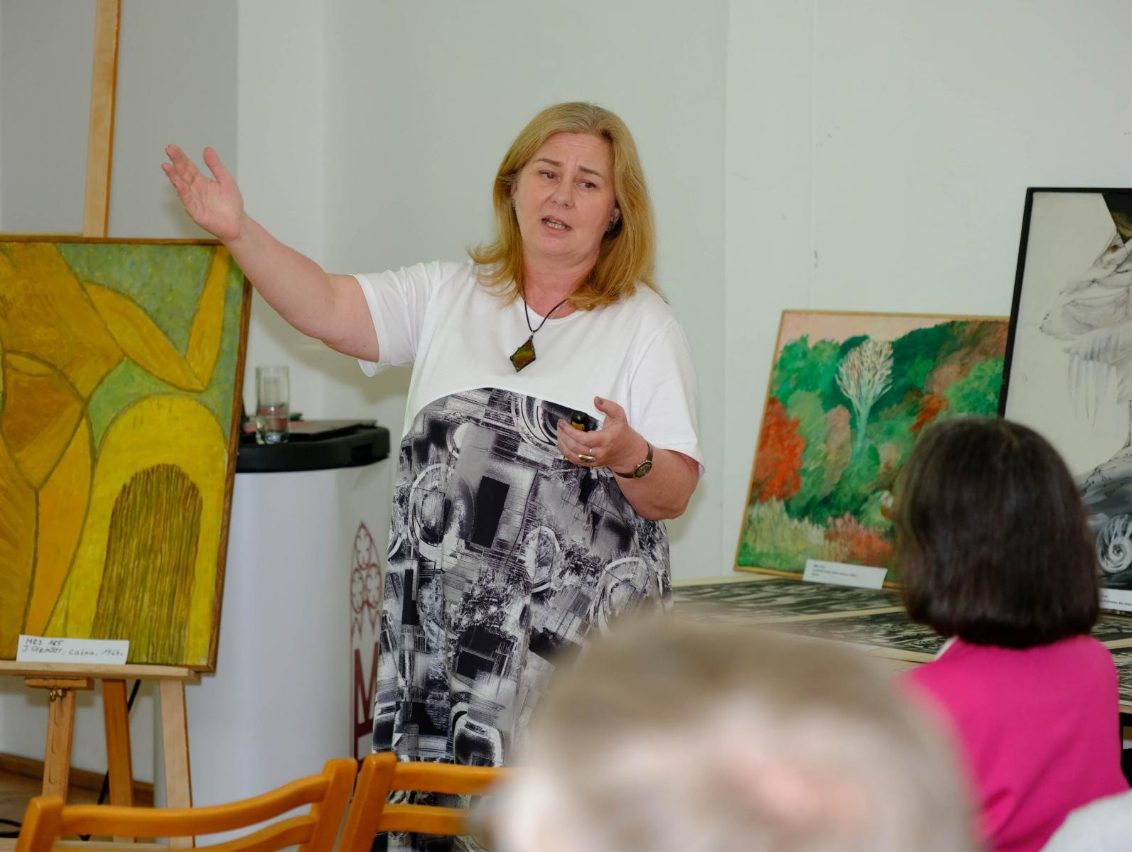 Zdjęcie w galerii na portalu naszraciborz.pl: Sztuka współczesna - nie taka znowu straszna. Rozmowy w raciborskim Muzeum wiadomości z regionu