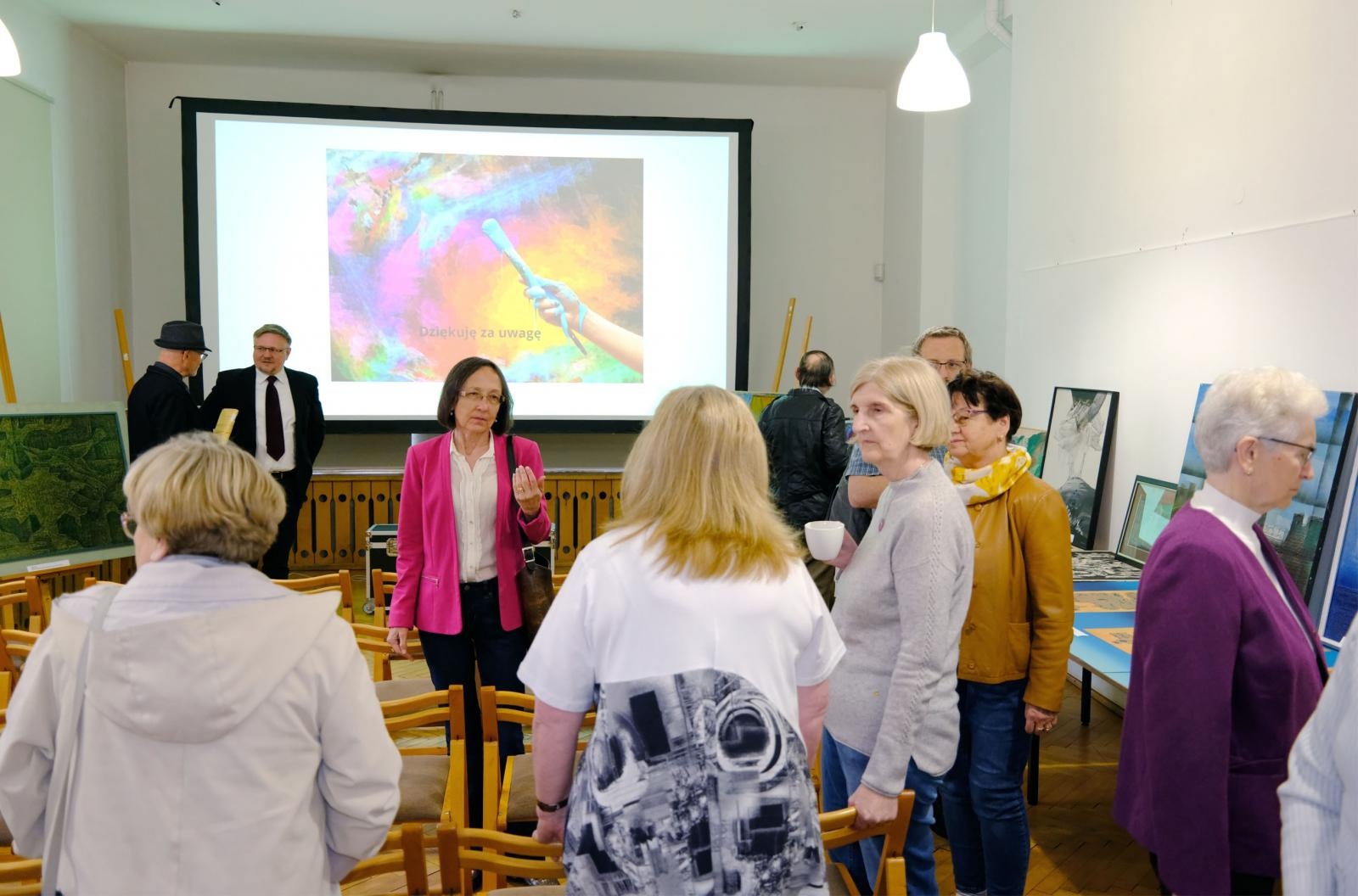 Zdjęcie w galerii na portalu naszraciborz.pl: Sztuka współczesna - nie taka znowu straszna. Rozmowy w raciborskim Muzeum wiadomości z regionu