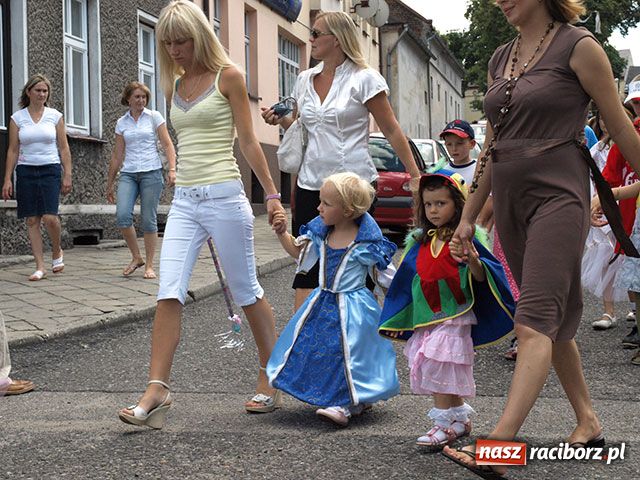 Zdjęcie w galerii na portalu naszraciborz.pl: Krzanowice się bawią wiadomości z regionu