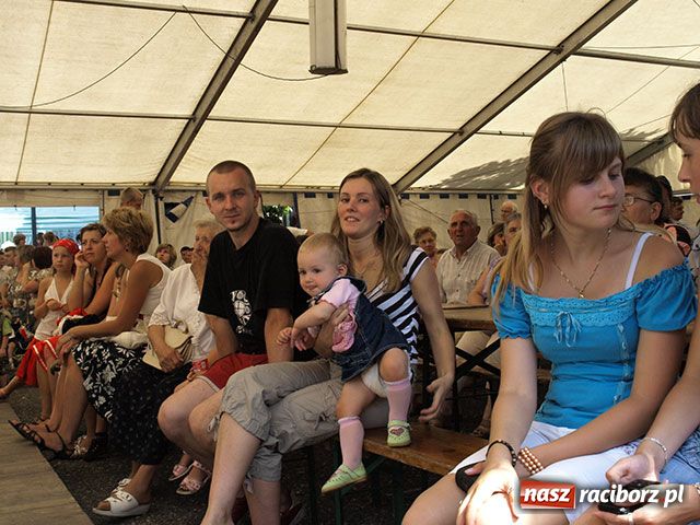 Zdjęcie w galerii na portalu naszraciborz.pl: Krzanowice się bawią wiadomości z regionu