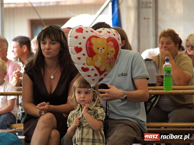 Zdjęcie w galerii na portalu naszraciborz.pl: Krzanowice się bawią wiadomości z regionu