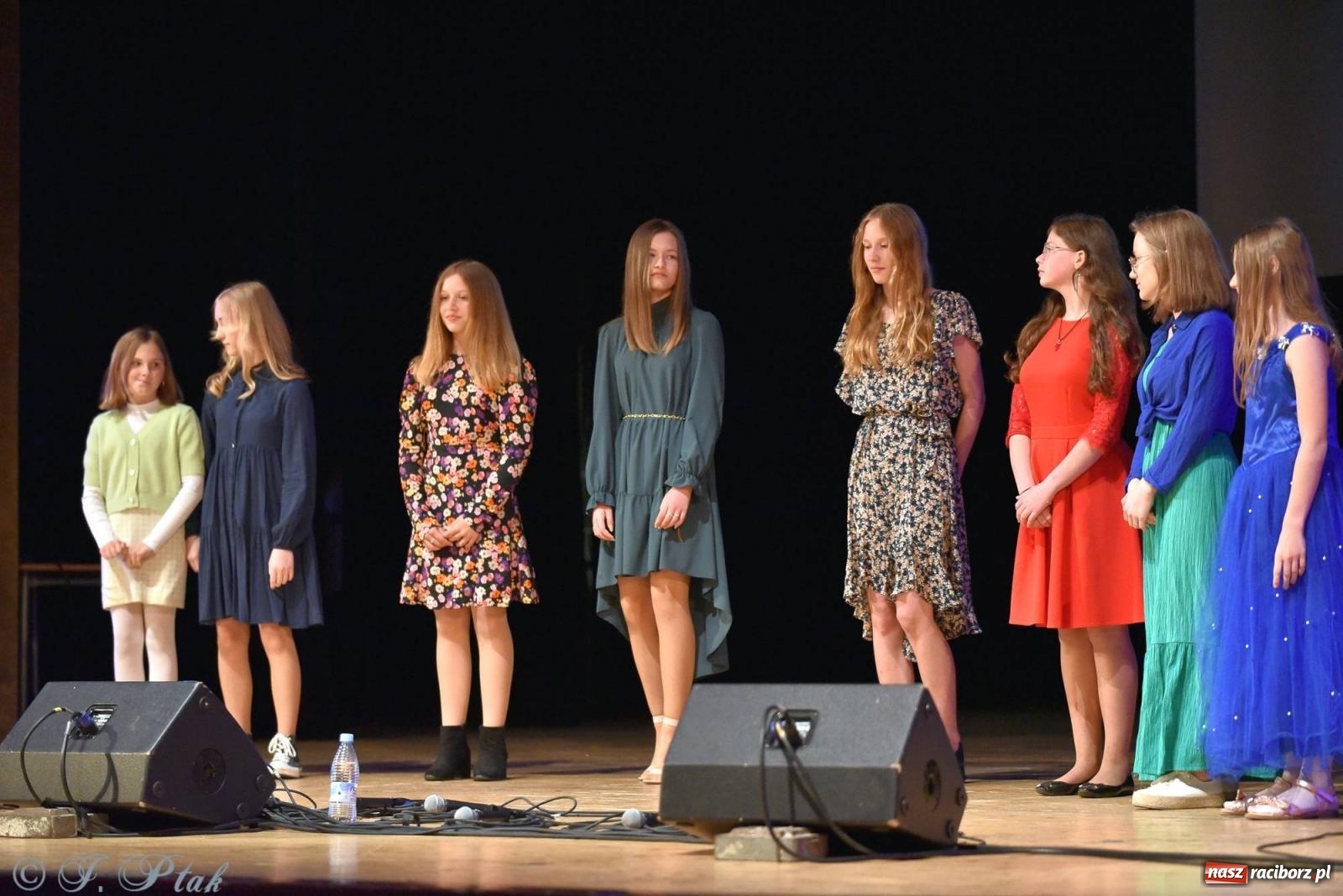 Zdjęcie w galerii na portalu naszraciborz.pl: PERSPEKTYWA - koncert na 100 lecie Disneya wiadomości z regionu