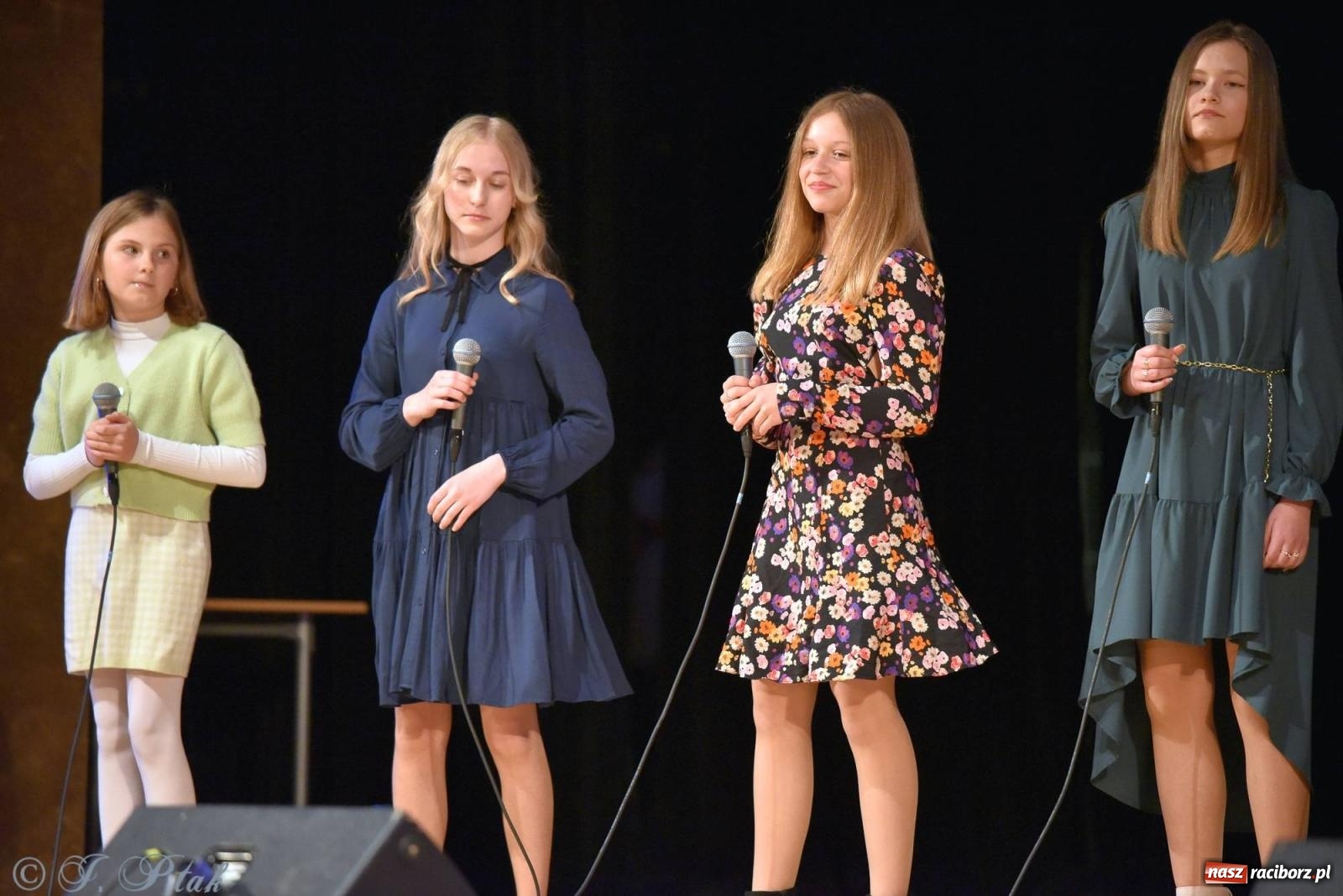 Zdjęcie w galerii na portalu naszraciborz.pl: PERSPEKTYWA - koncert na 100 lecie Disneya wiadomości z regionu