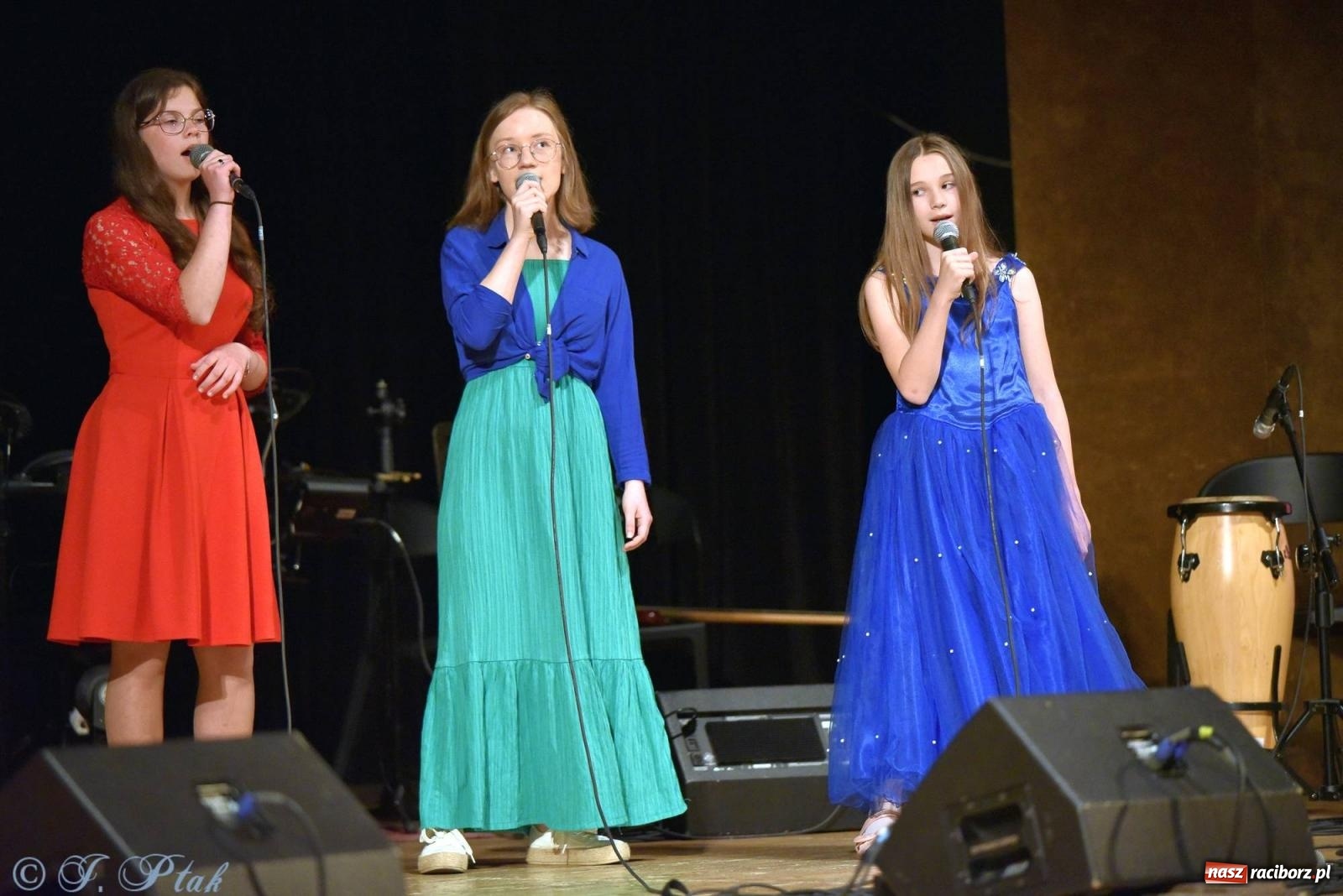 Zdjęcie w galerii na portalu naszraciborz.pl: PERSPEKTYWA - koncert na 100 lecie Disneya wiadomości z regionu