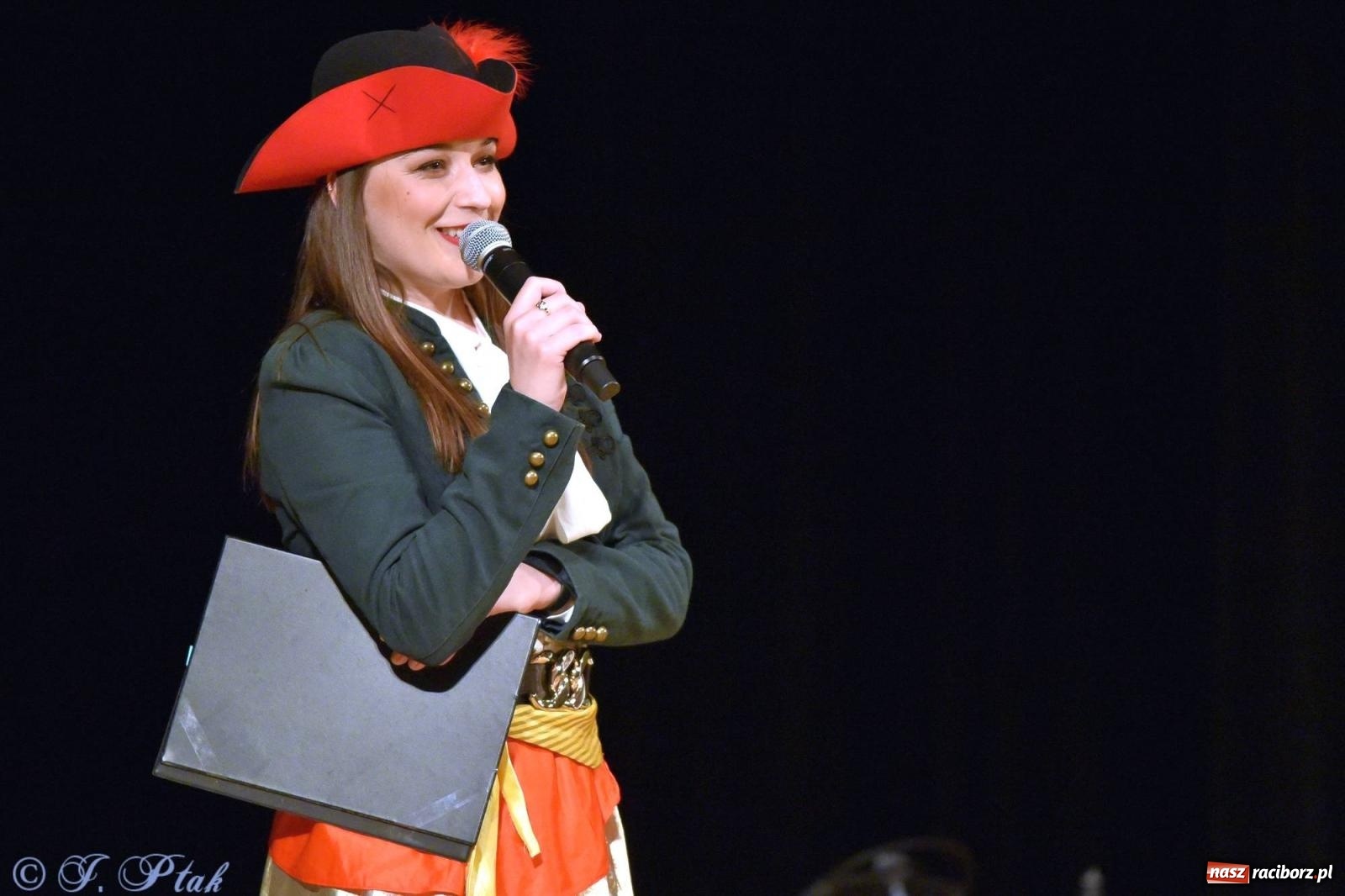 Zdjęcie w galerii na portalu naszraciborz.pl: PERSPEKTYWA - koncert na 100 lecie Disneya wiadomości z regionu