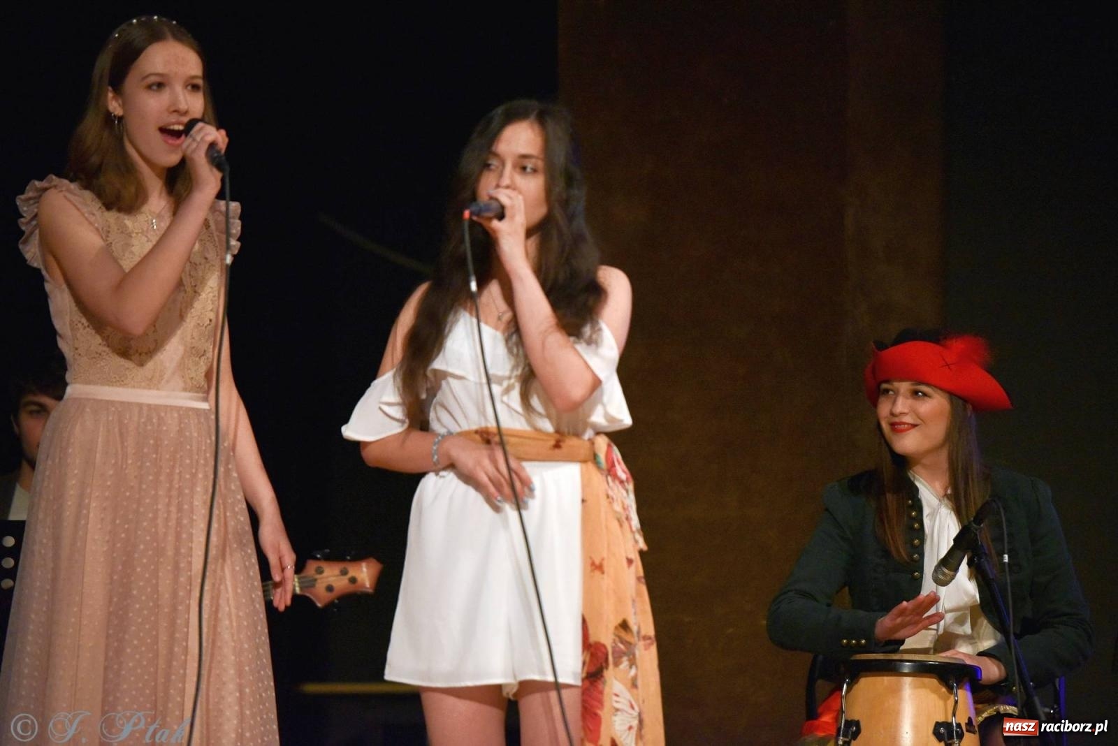 Zdjęcie w galerii na portalu naszraciborz.pl: PERSPEKTYWA - koncert na 100 lecie Disneya wiadomości z regionu