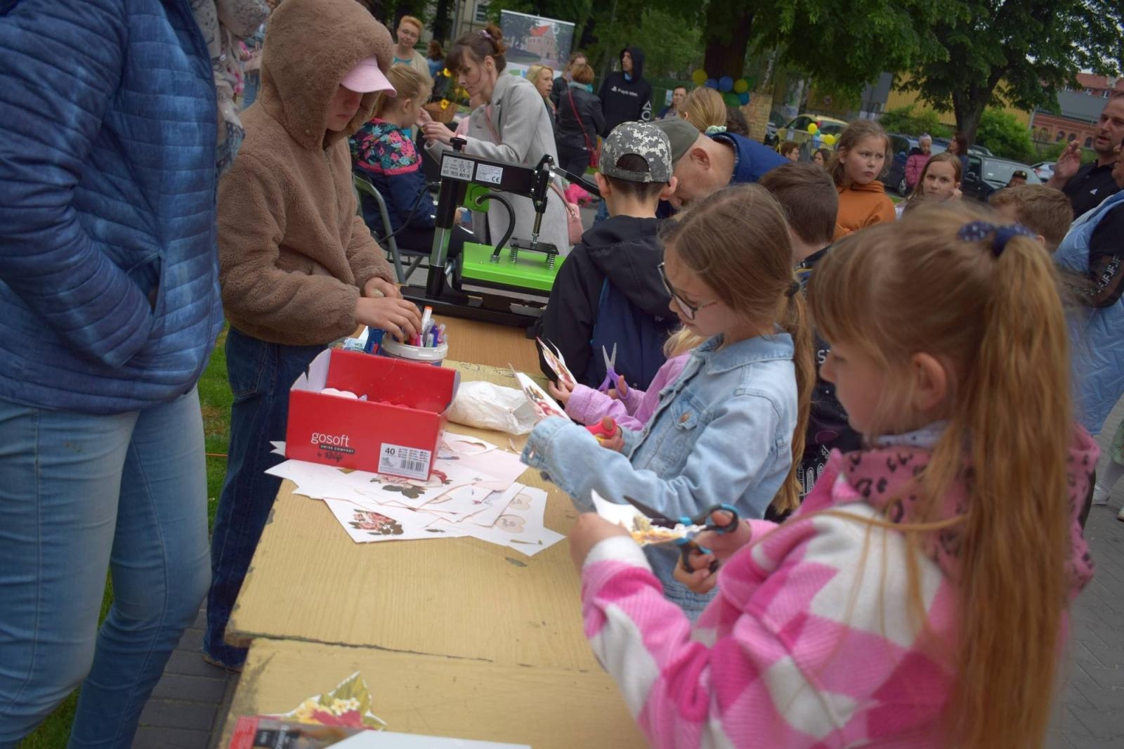 Zdjęcie w galerii na portalu naszraciborz.pl: MDK i Przyjaciele - spontaniczna impreza na Dzień Dziecka [FOTO] wiadomości z regionu