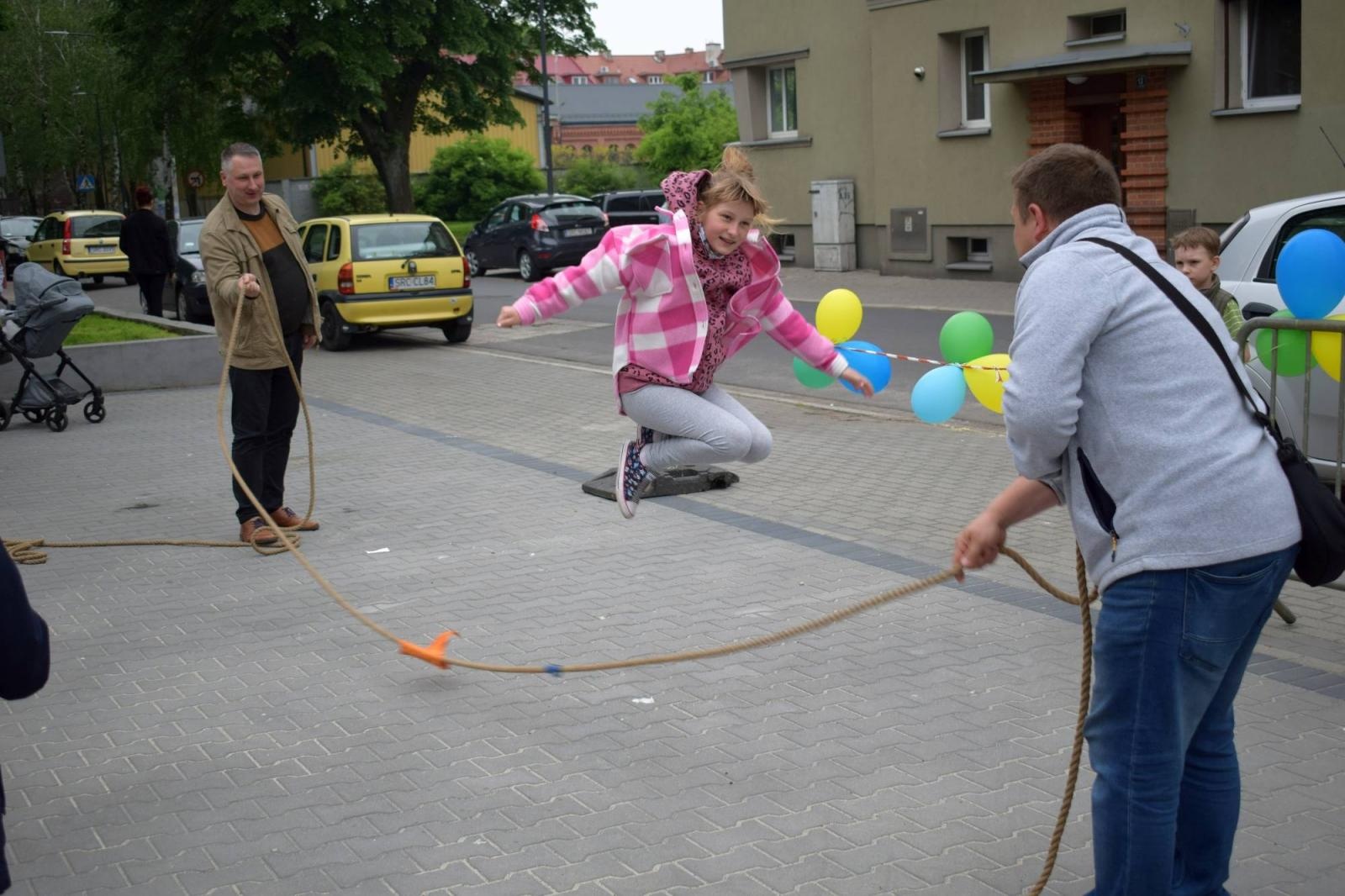 Zdjęcie w galerii na portalu naszraciborz.pl: MDK i Przyjaciele - spontaniczna impreza na Dzień Dziecka [FOTO] wiadomości z regionu