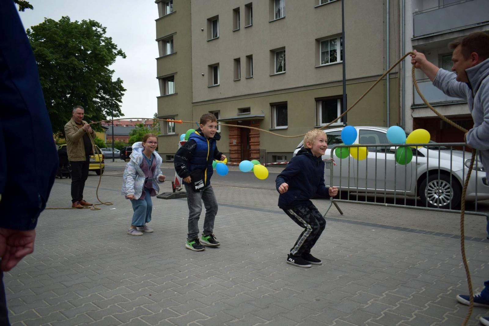 Zdjęcie w galerii na portalu naszraciborz.pl: MDK i Przyjaciele - spontaniczna impreza na Dzień Dziecka [FOTO] wiadomości z regionu
