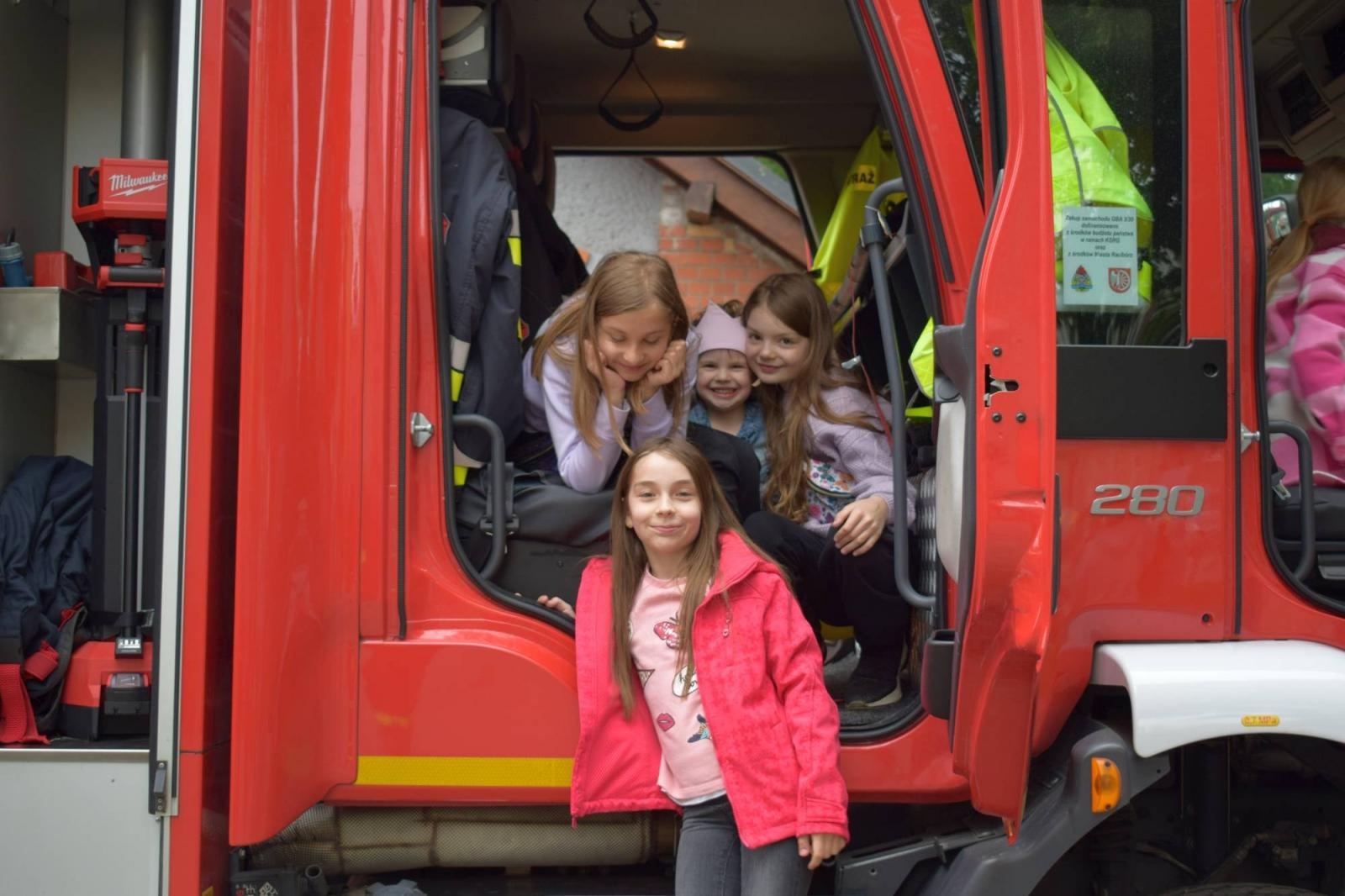 Zdjęcie w galerii na portalu naszraciborz.pl: MDK i Przyjaciele - spontaniczna impreza na Dzień Dziecka [FOTO] wiadomości z regionu