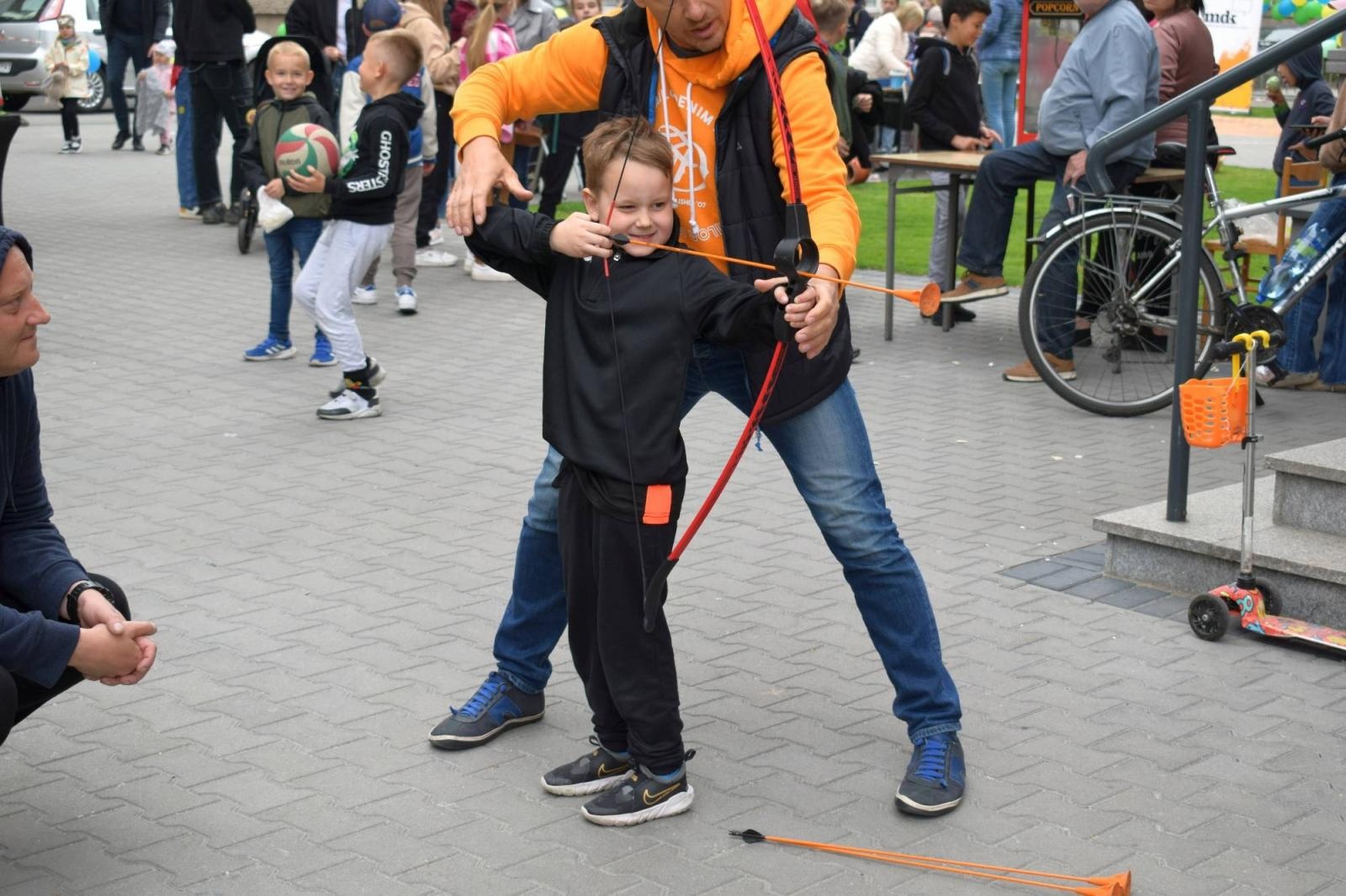 Zdjęcie w galerii na portalu naszraciborz.pl: MDK i Przyjaciele - spontaniczna impreza na Dzień Dziecka [FOTO] wiadomości z regionu